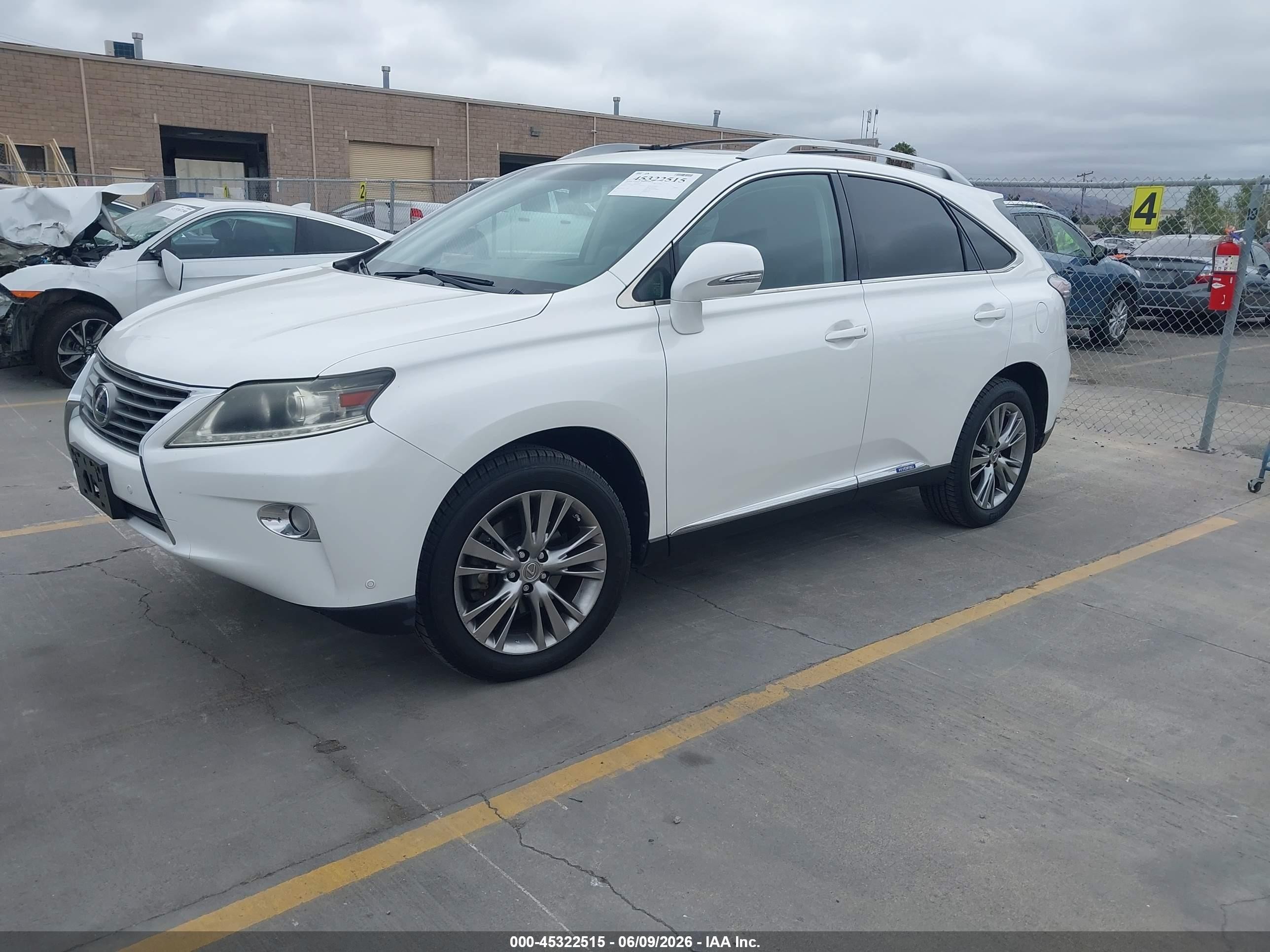 2013 Lexus Rx 450h   White vin: JTJBC1BA3D2436327