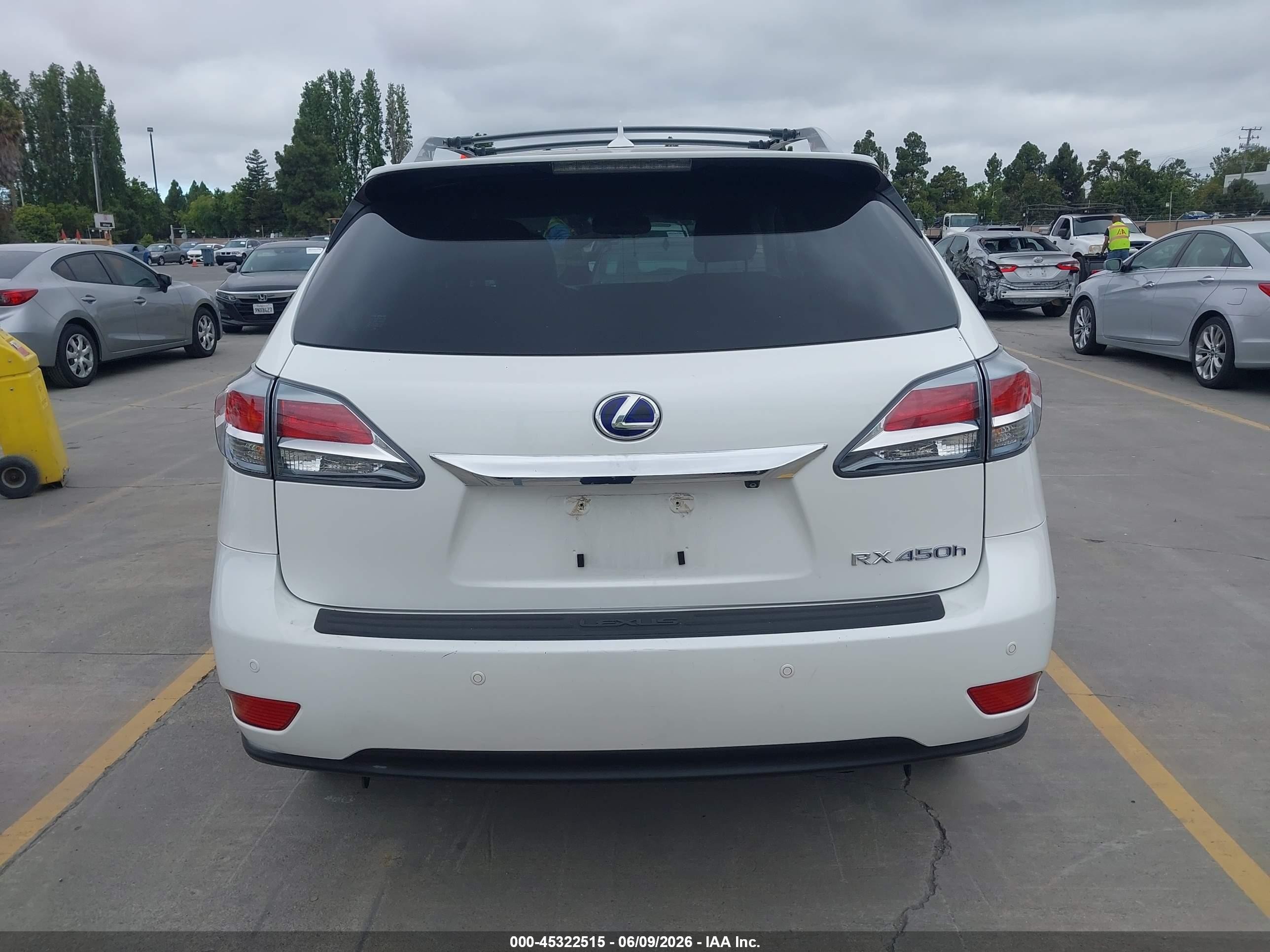 2013 Lexus Rx 450h   White vin: JTJBC1BA3D2436327
