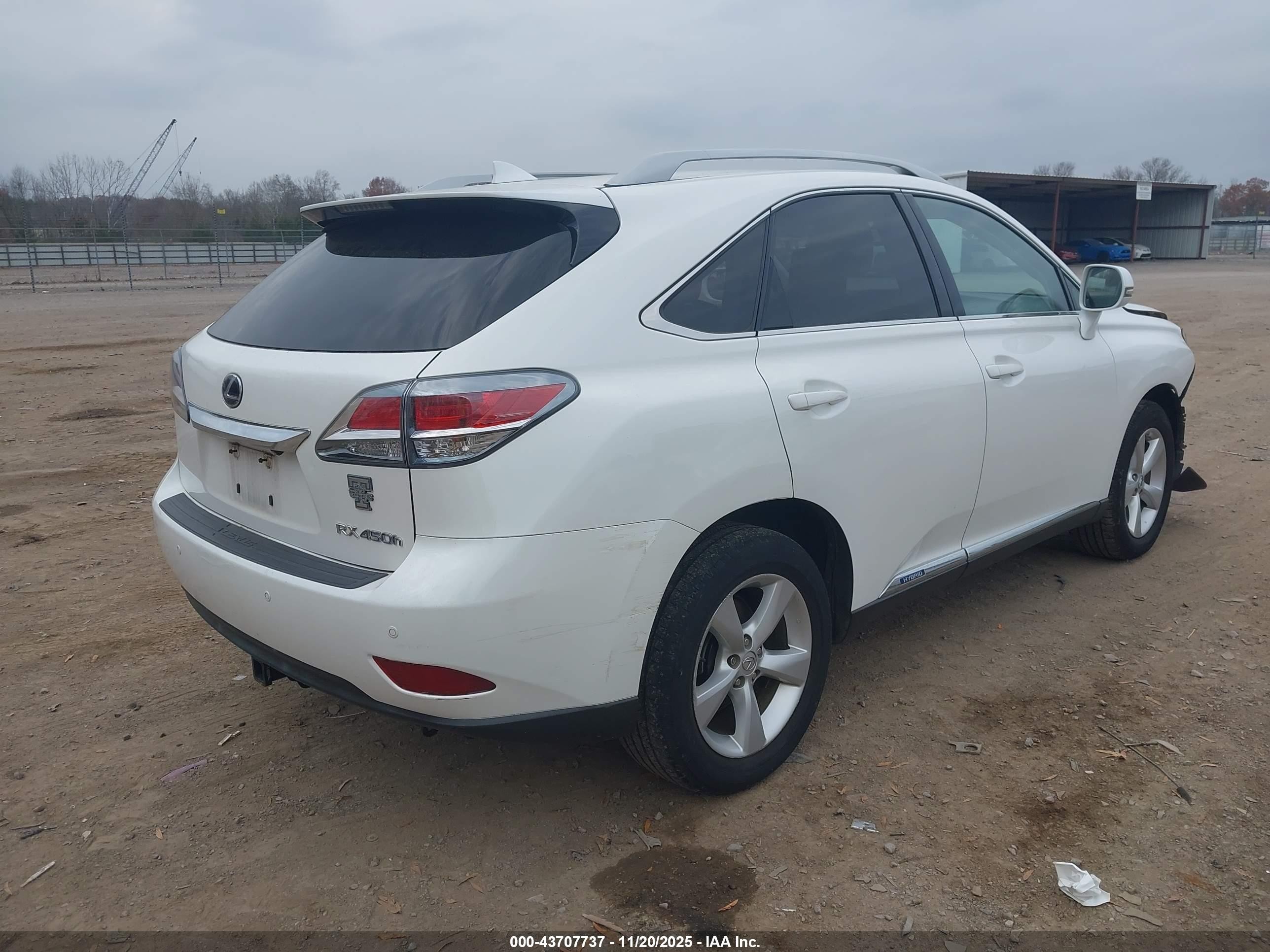 2014 Lexus Rx 450h   White vin: JTJBC1BA4E2458533