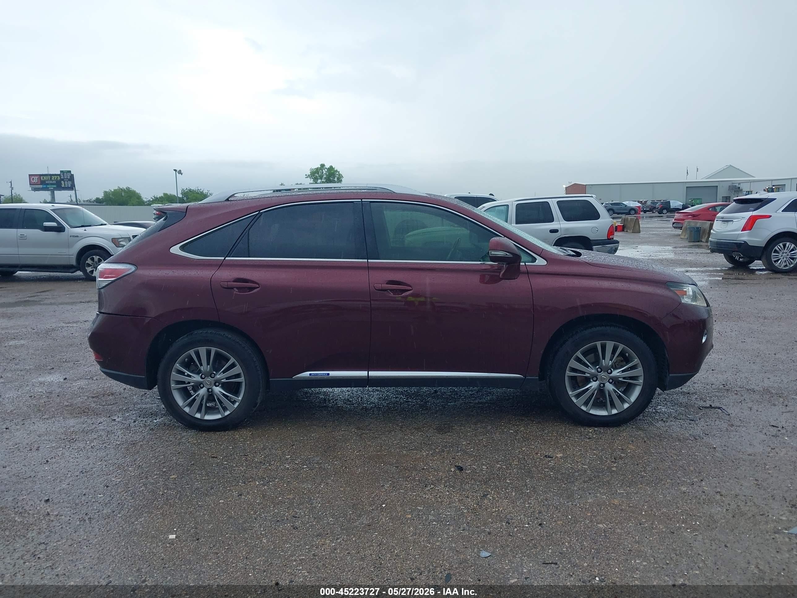 2013 Lexus Rx 450h   Maroon vin: JTJBC1BA5D2062237