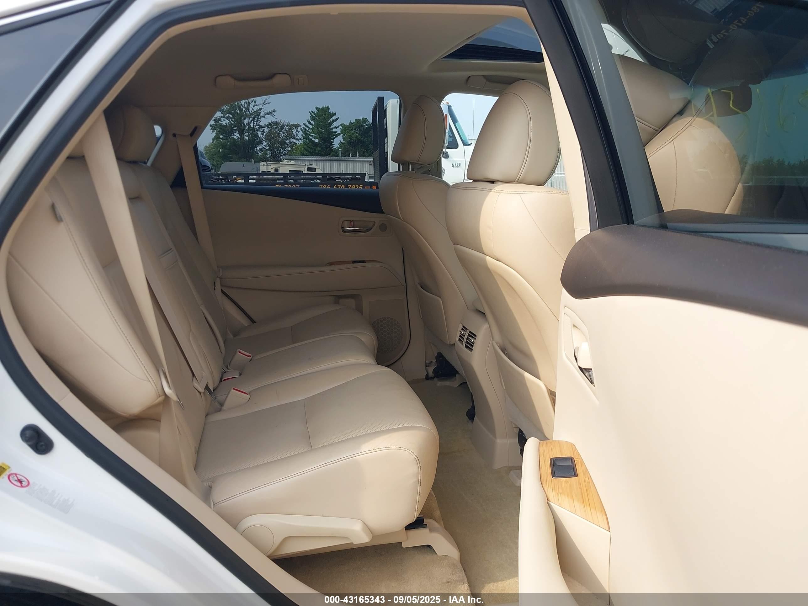 2014 Lexus Rx 450h   White vin: JTJBC1BA5E2067357