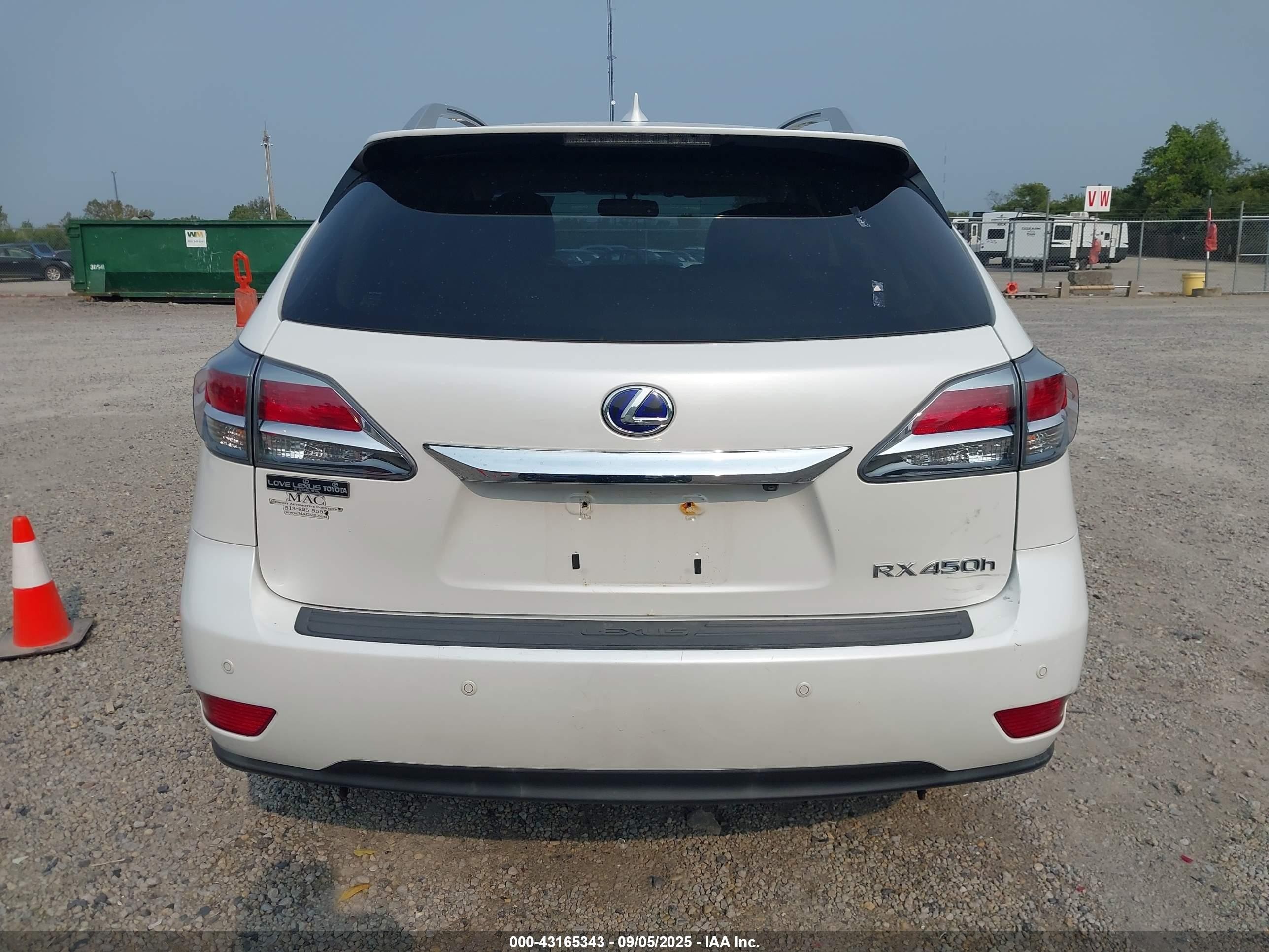 2014 Lexus Rx 450h   White vin: JTJBC1BA5E2067357