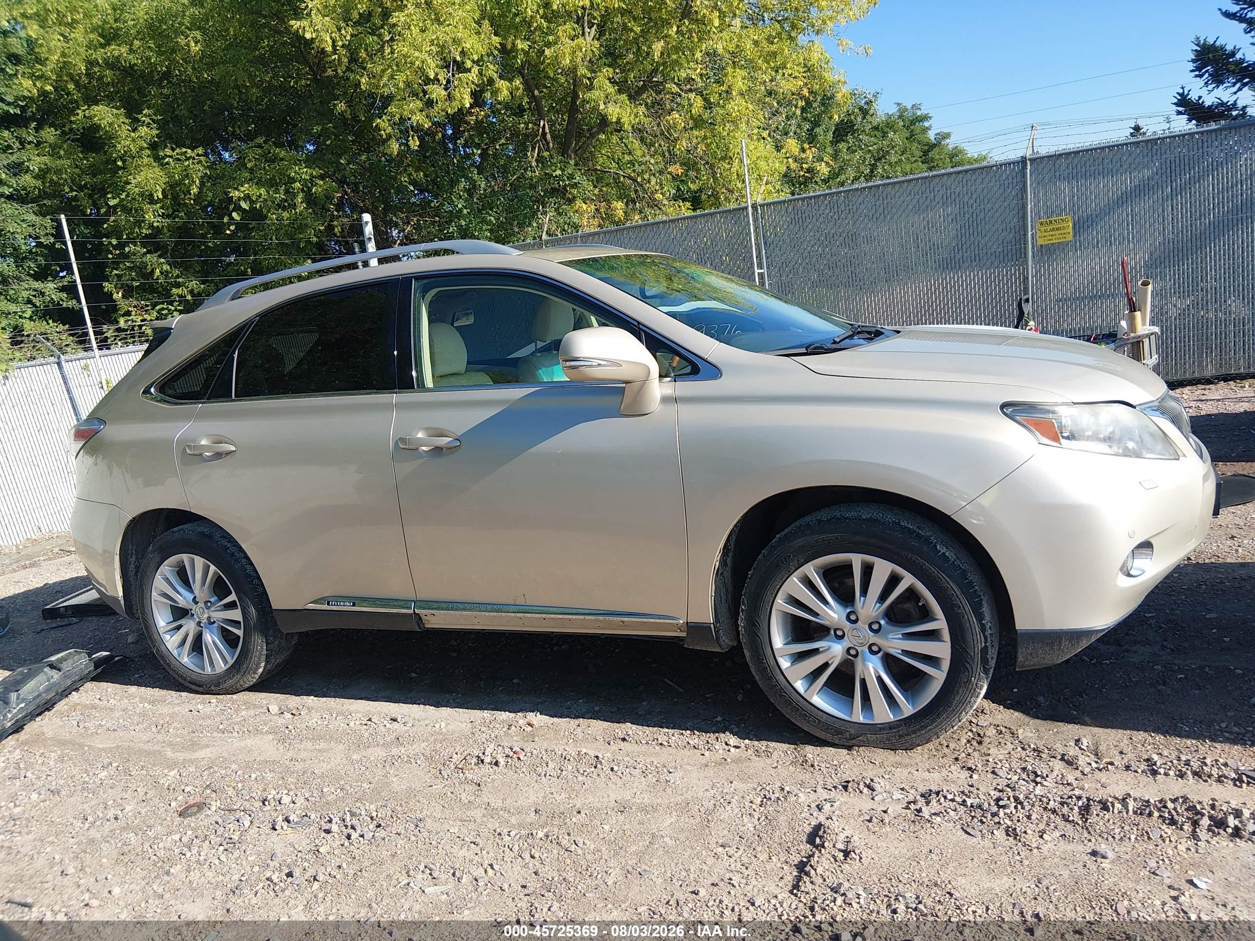 2011 Lexus Rx 450h   Champagne vin: JTJBC1BA6B2043449