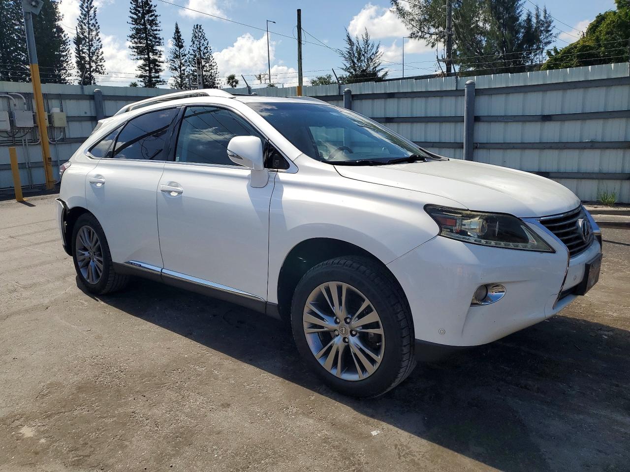 2013 Lexus Rx 450h White vin: JTJBC1BA6D2436502