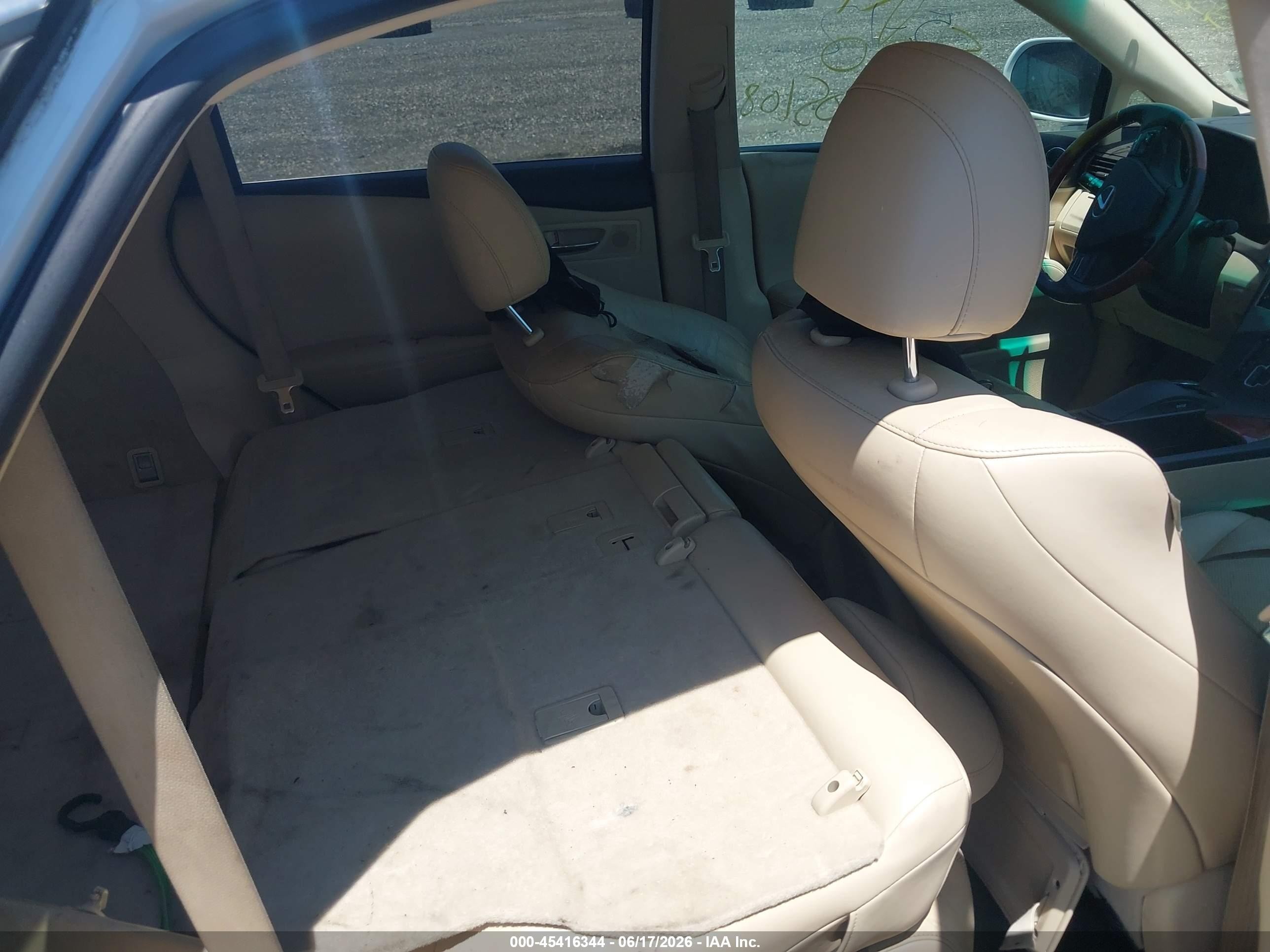 2012 Lexus Rx 450h   White vin: JTJBC1BA7C2426396