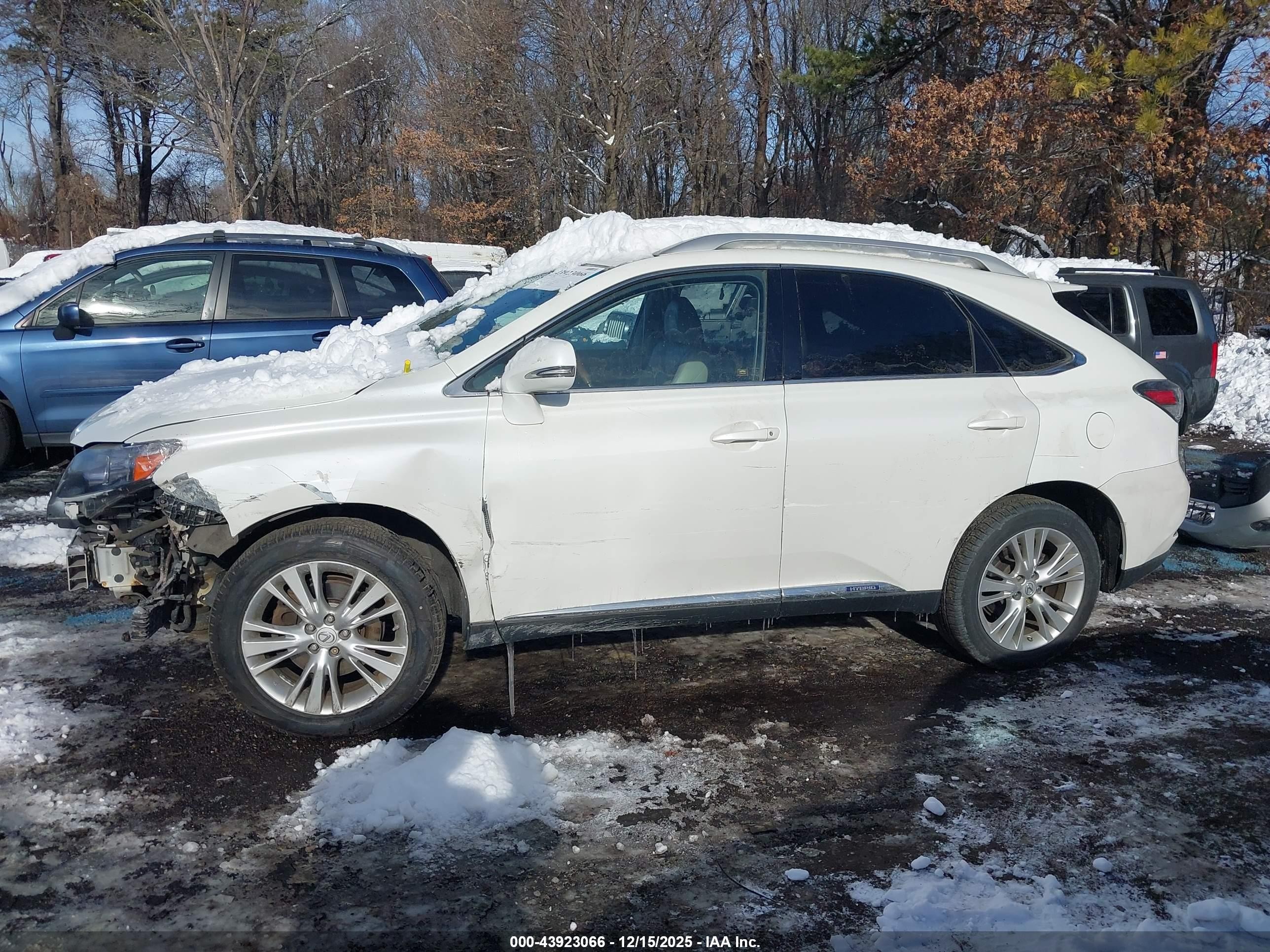 2010 Lexus Rx 450h   White vin: JTJBC1BA8A2006031