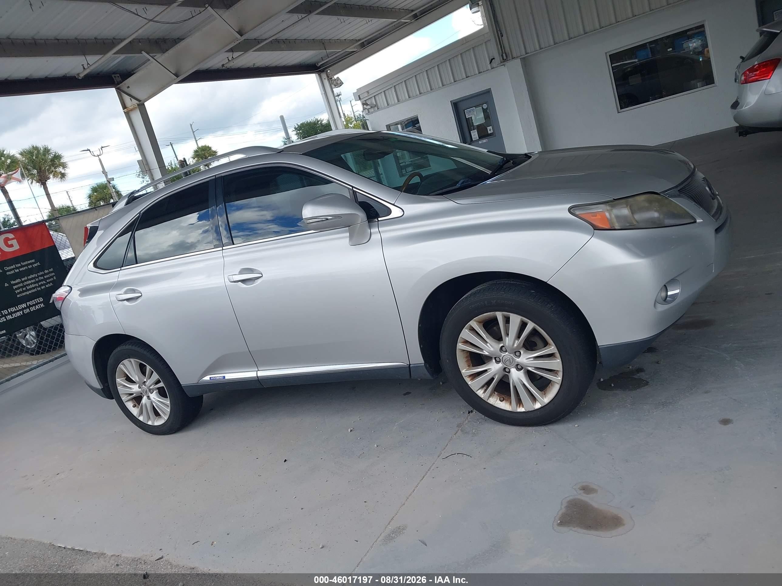 2010 Lexus Rx 450h   Silver vin: JTJBC1BA8A2028630