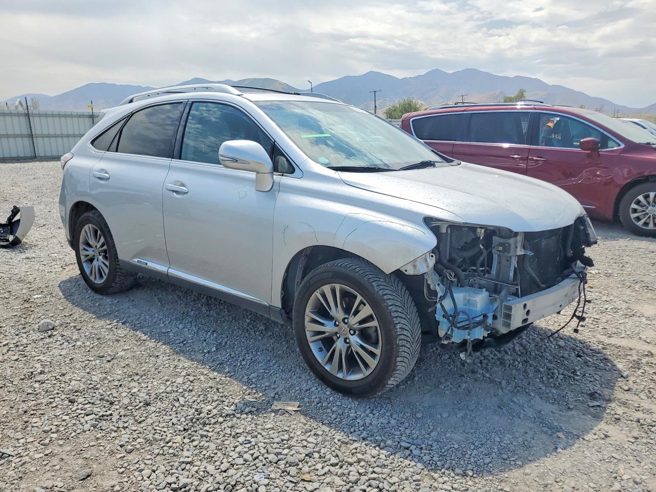 2014 Lexus Rx 450h Silver vin: JTJBC1BA9E2067765