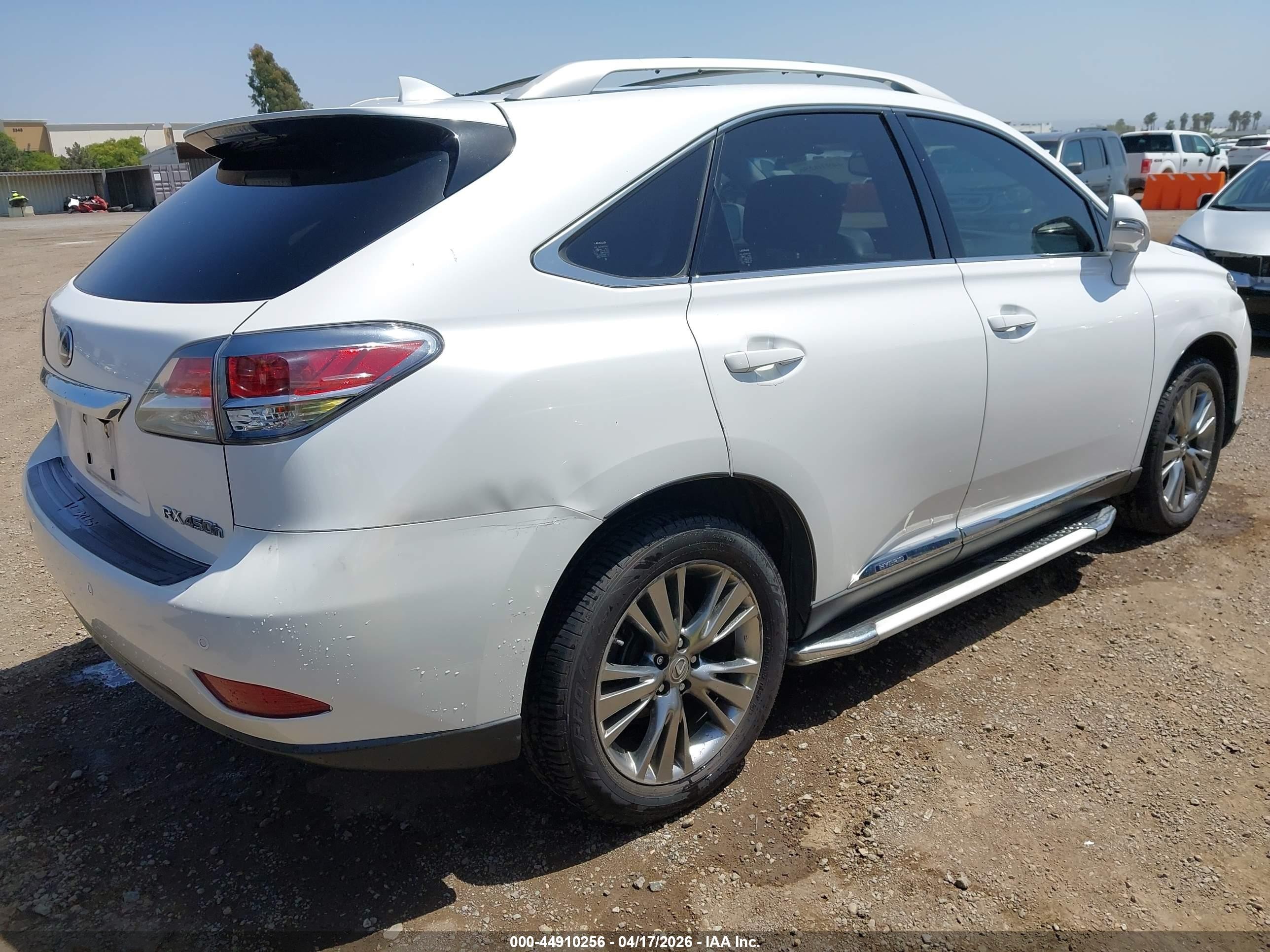 2014 Lexus Rx 450h   White vin: JTJBC1BA9E2458026