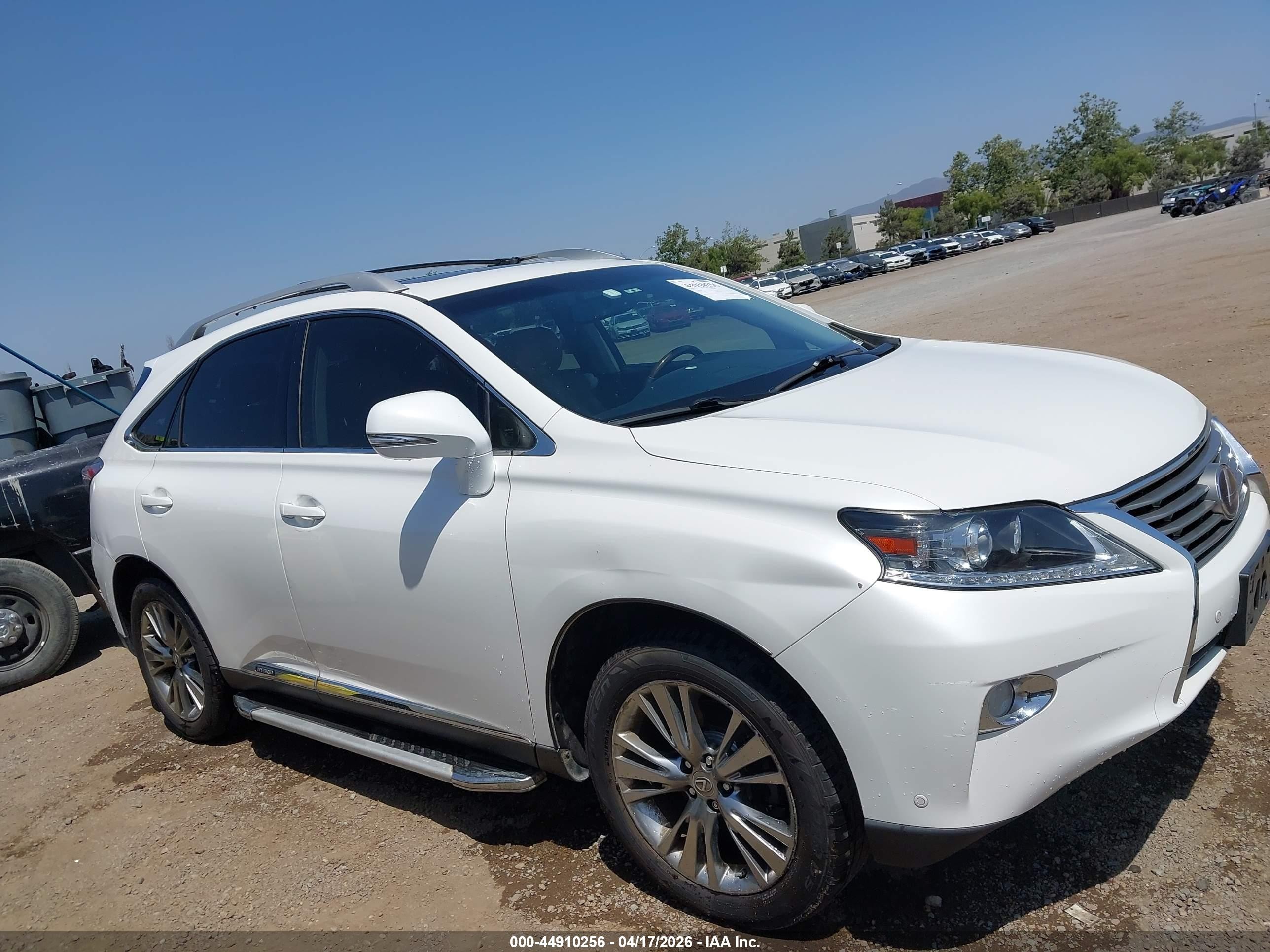 2014 Lexus Rx 450h   White vin: JTJBC1BA9E2458026