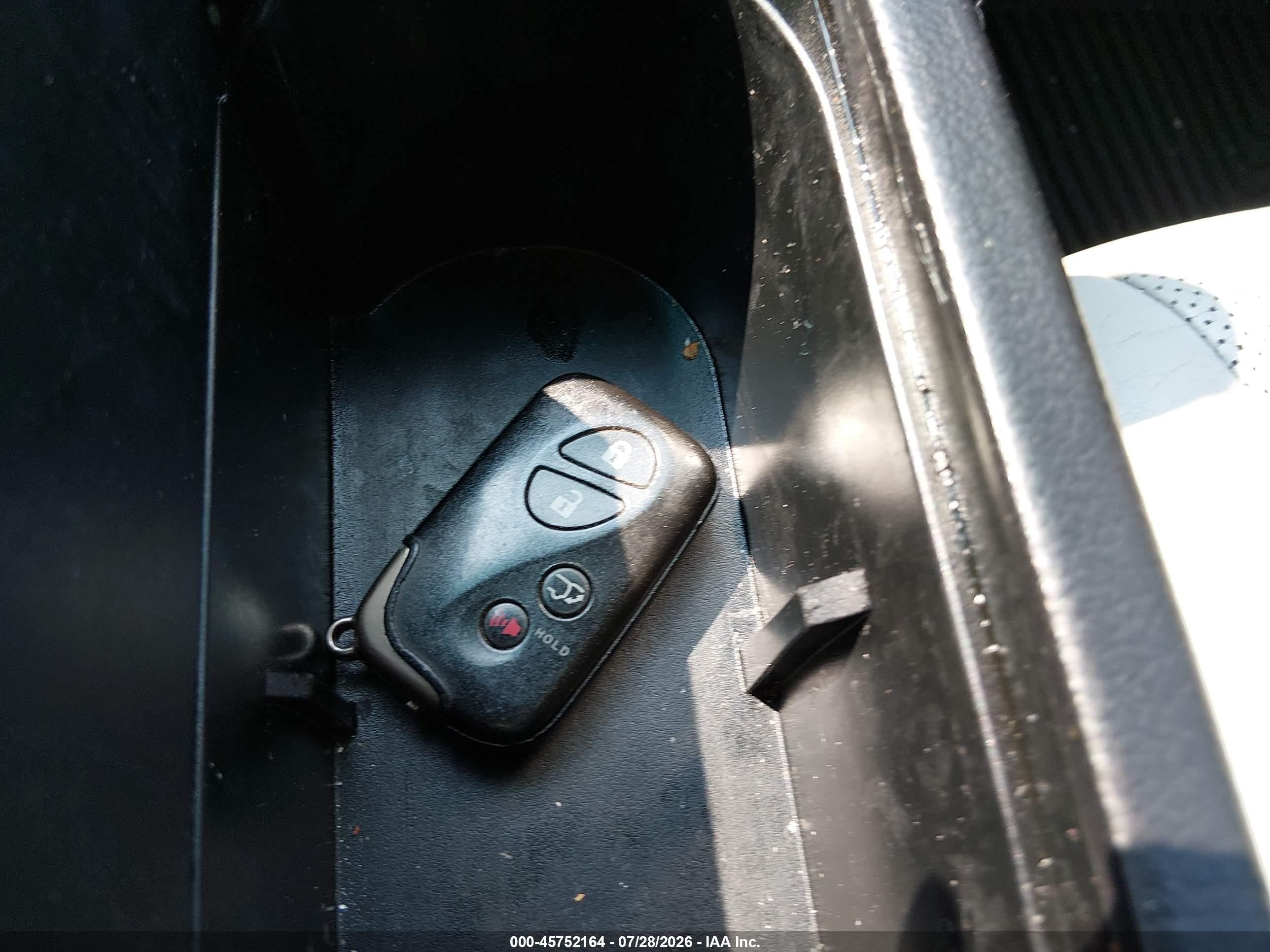 2011 Lexus Rx 450h   Silver vin: JTJBC1BAXB2036567