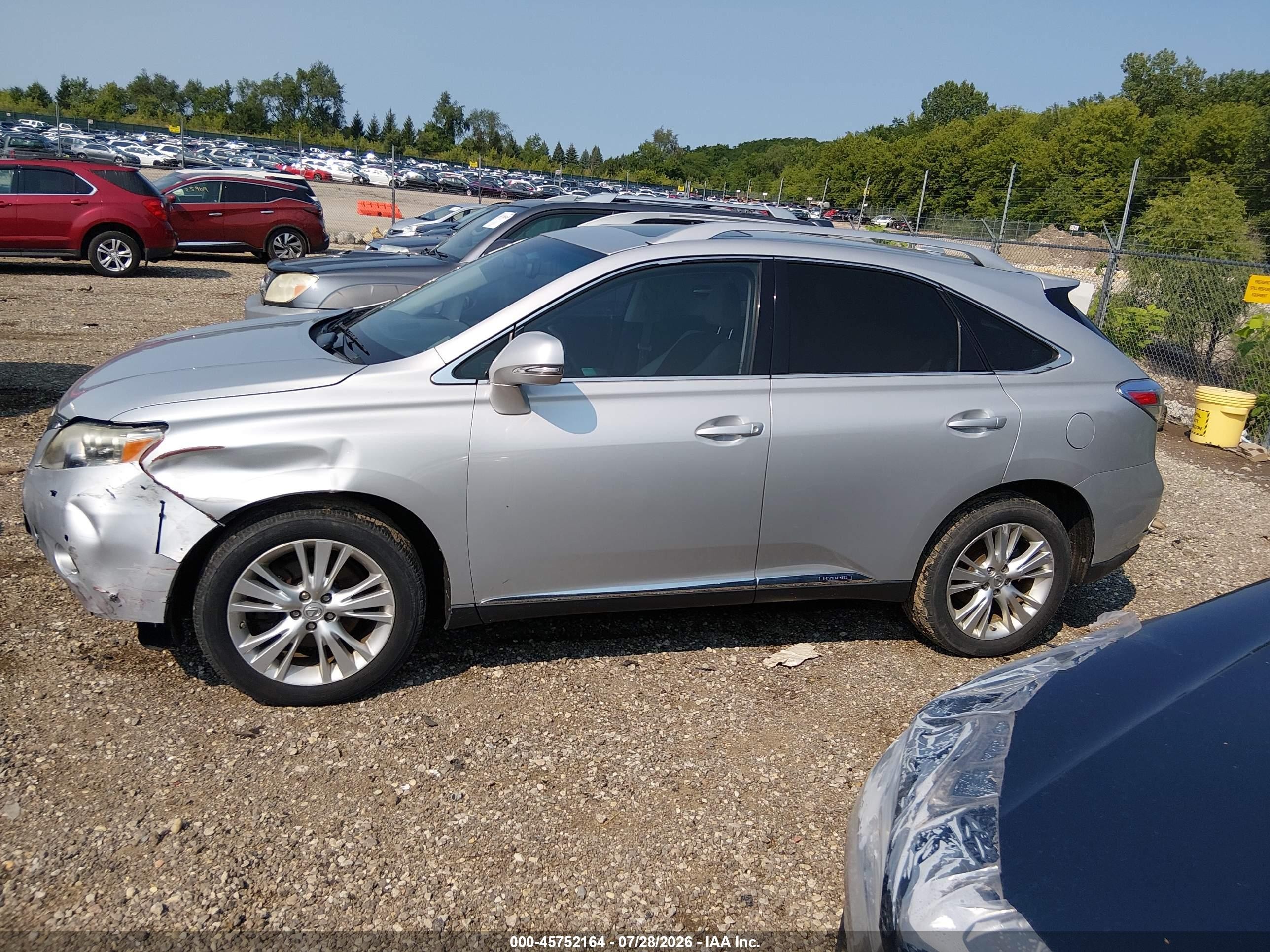 2011 Lexus Rx 450h   Silver vin: JTJBC1BAXB2036567