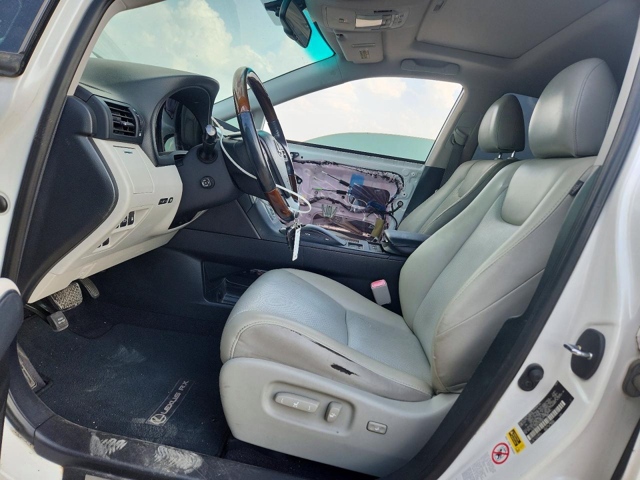 2012 Lexus Rx 450h White vin: JTJBC1BAXC2427607
