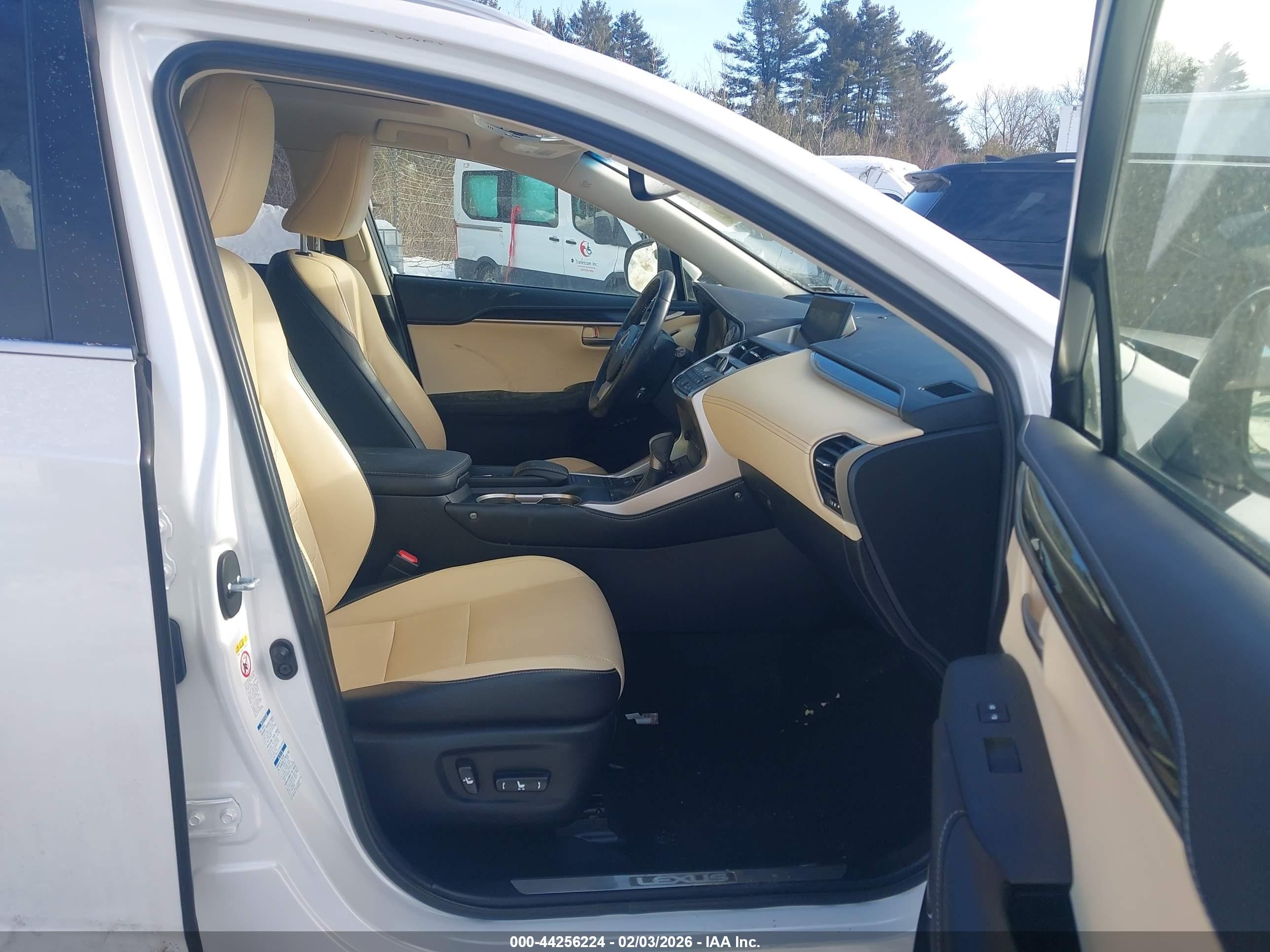 2015 Lexus Nx 300h   White vin: JTJBJRBZ2F2025837