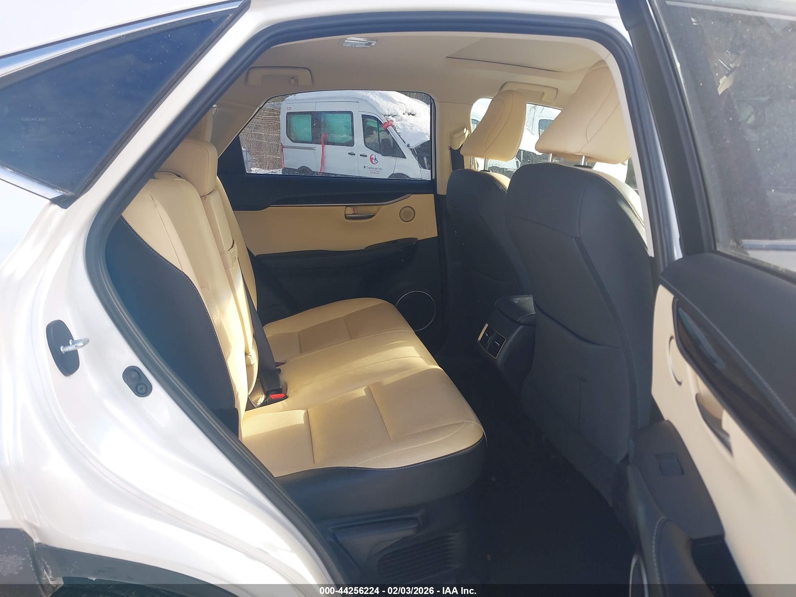 2015 Lexus Nx 300h   White vin: JTJBJRBZ2F2025837
