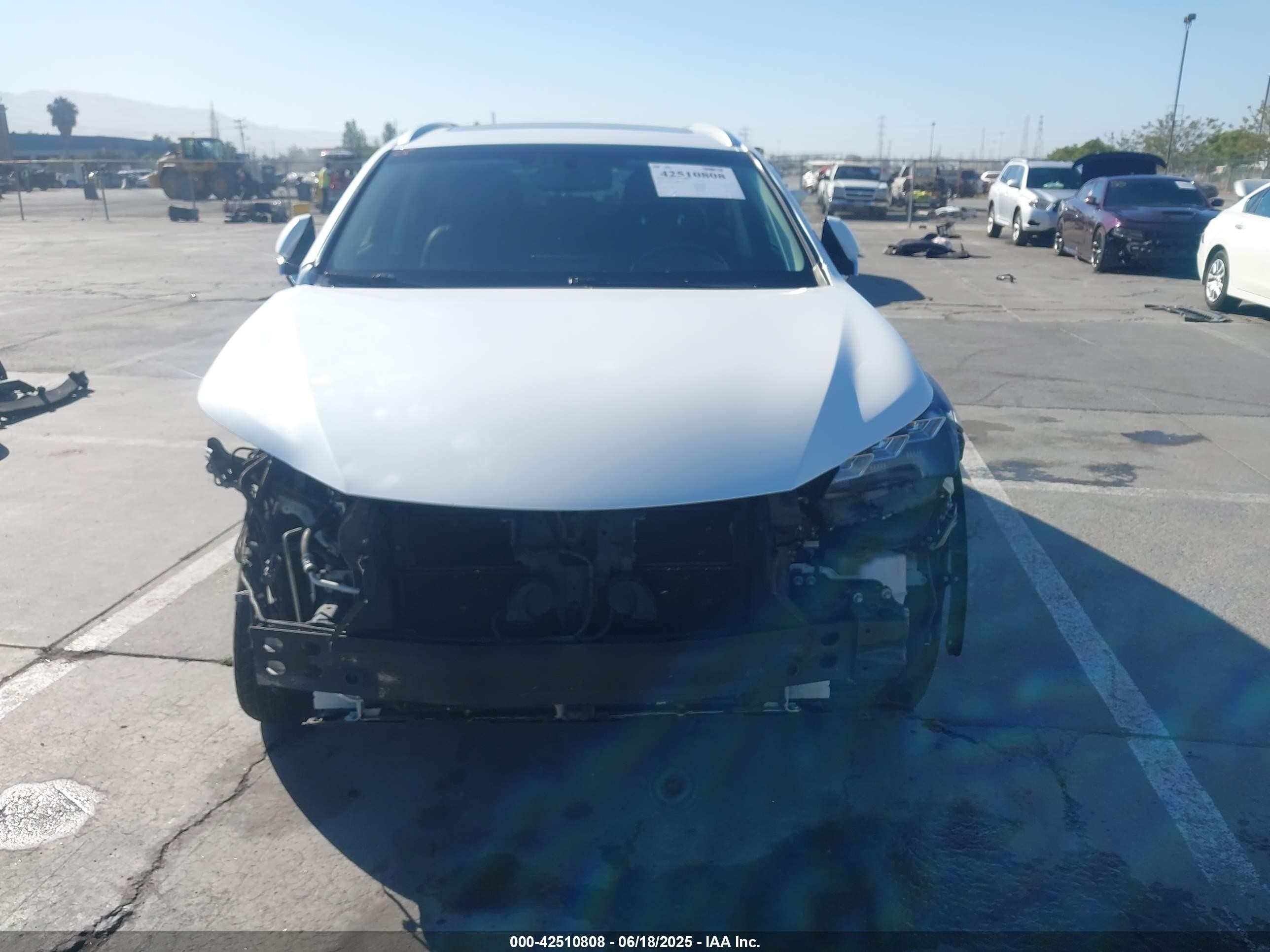 2015 Lexus Nx 300h   White vin: JTJBJRBZ6F2028997