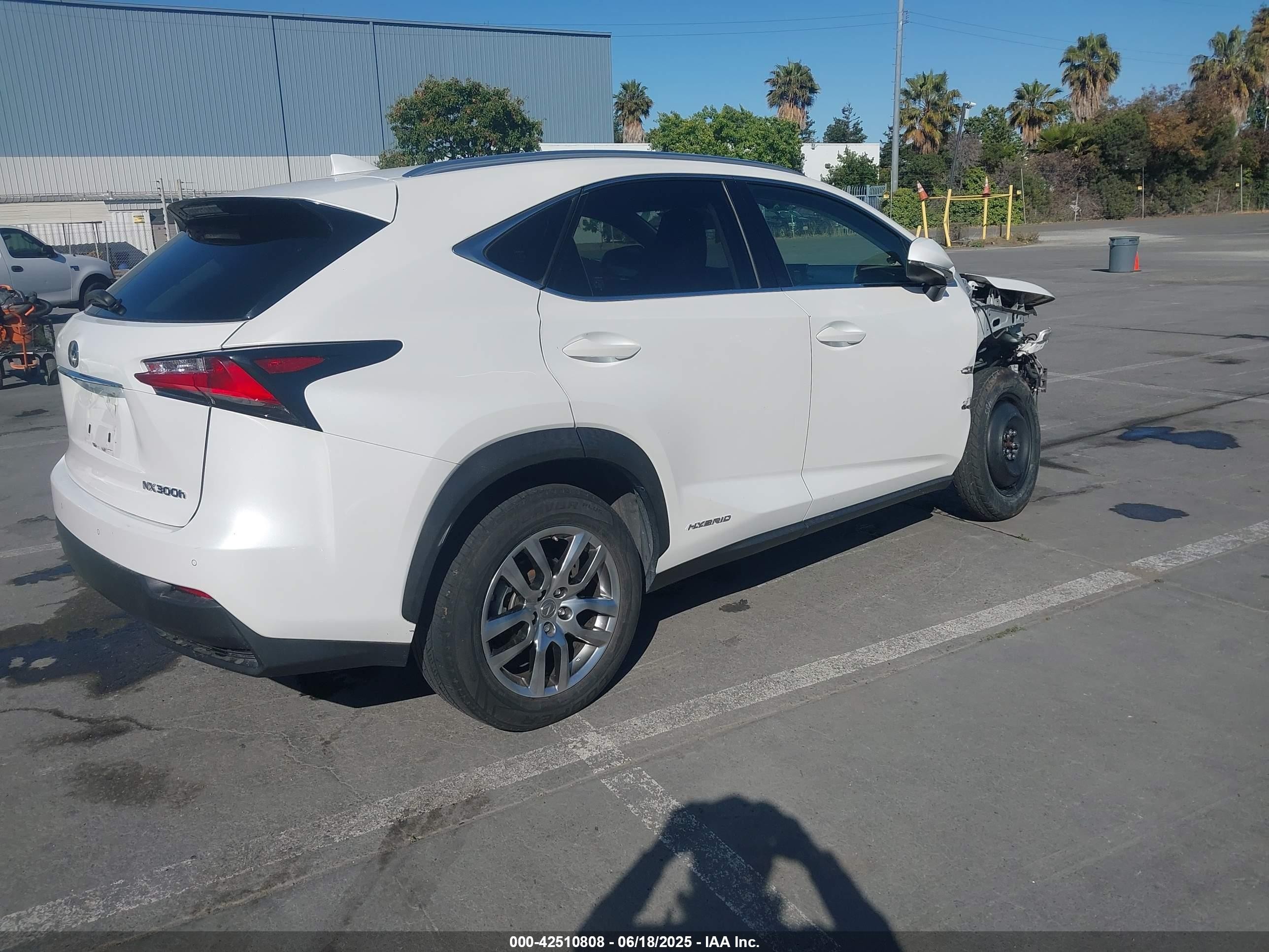 2015 Lexus Nx 300h   White vin: JTJBJRBZ6F2028997