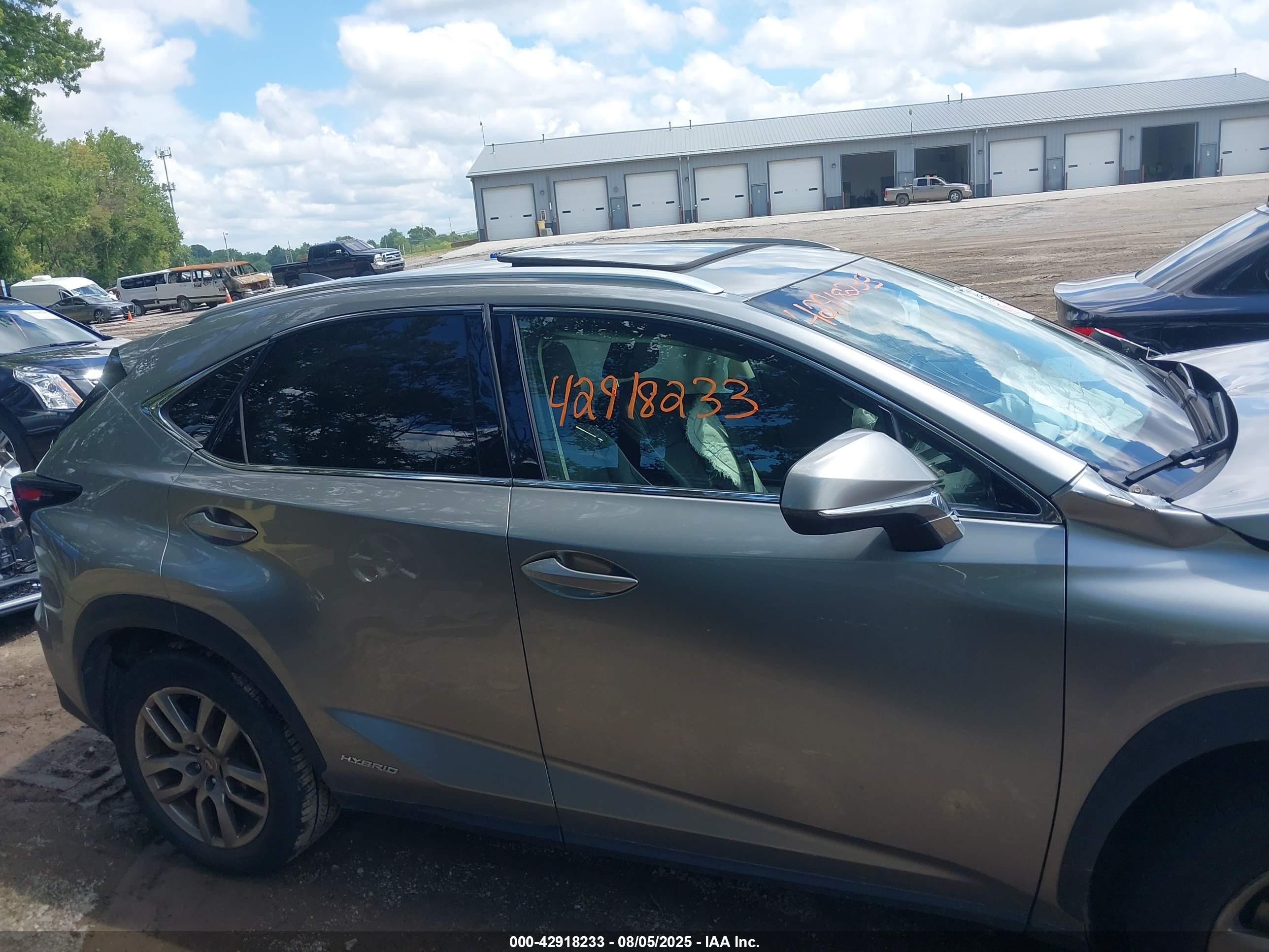 2015 Lexus Nx 300h   Silver vin: JTJBJRBZXF2008588
