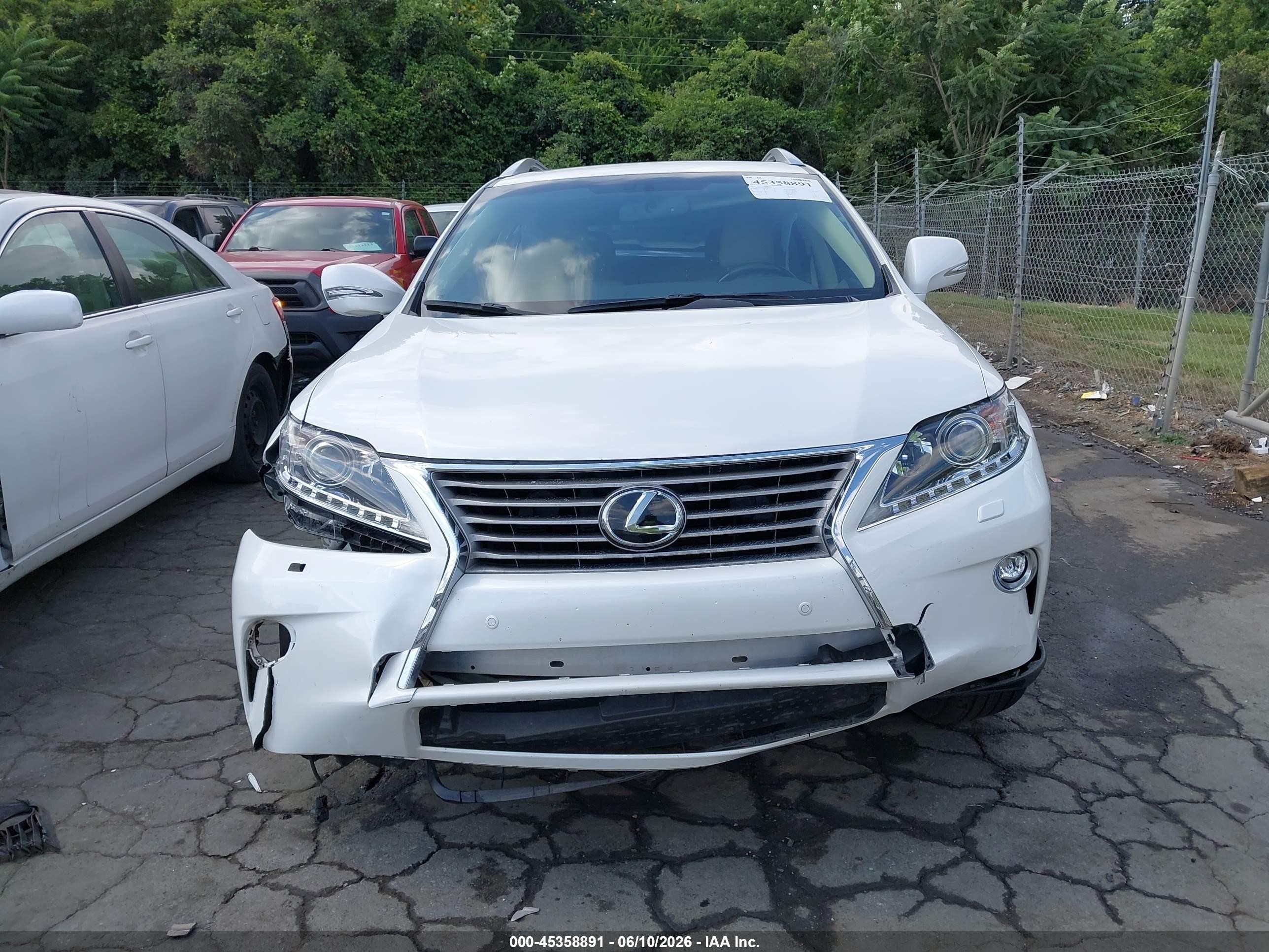 2015 Lexus Rx 350   White vin: JTJBK1BA0F2468058