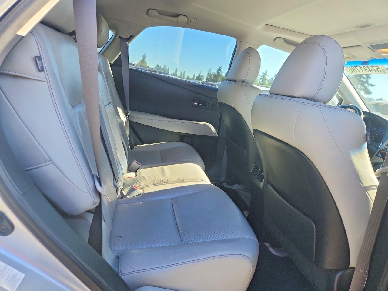 2013 Lexus Rx 350 Base Silver vin: JTJBK1BA8D2023628