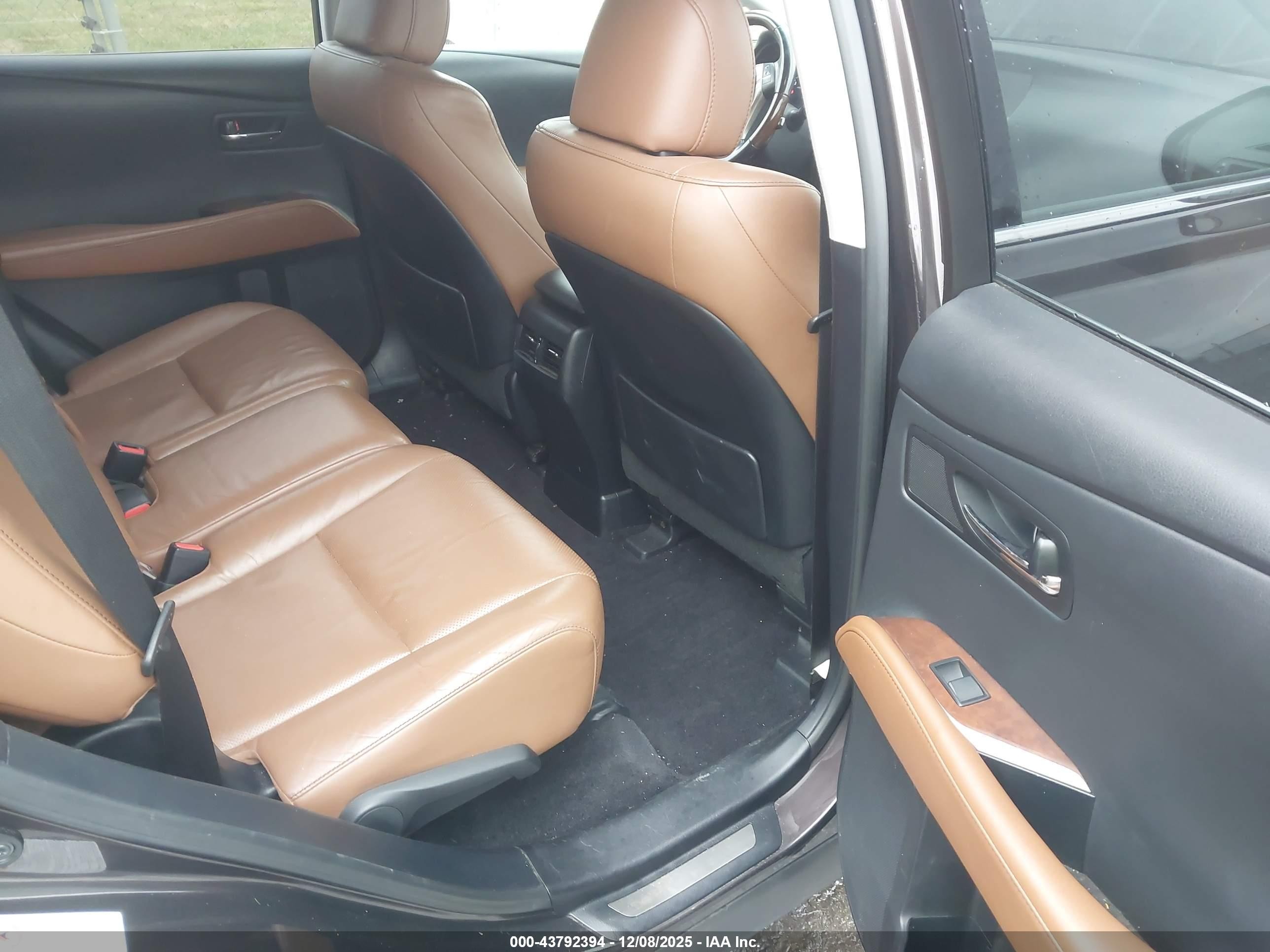 2015 Lexus Rx 350   Коричневый vin: JTJBK1BA9F2483173