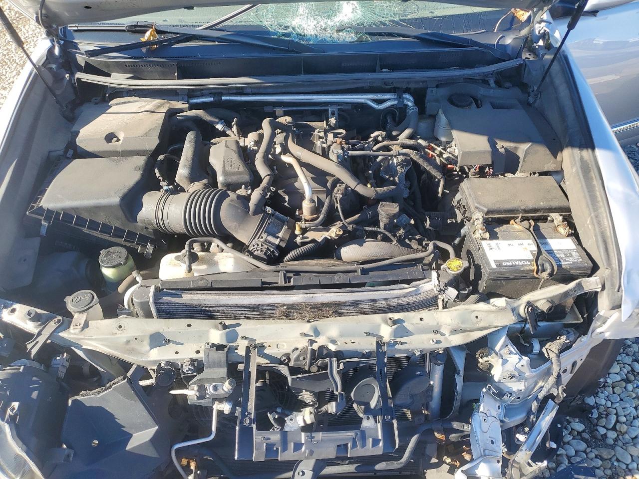 2014 Lexus Gx 460 Silver vin: JTJBM7FX0E5080577