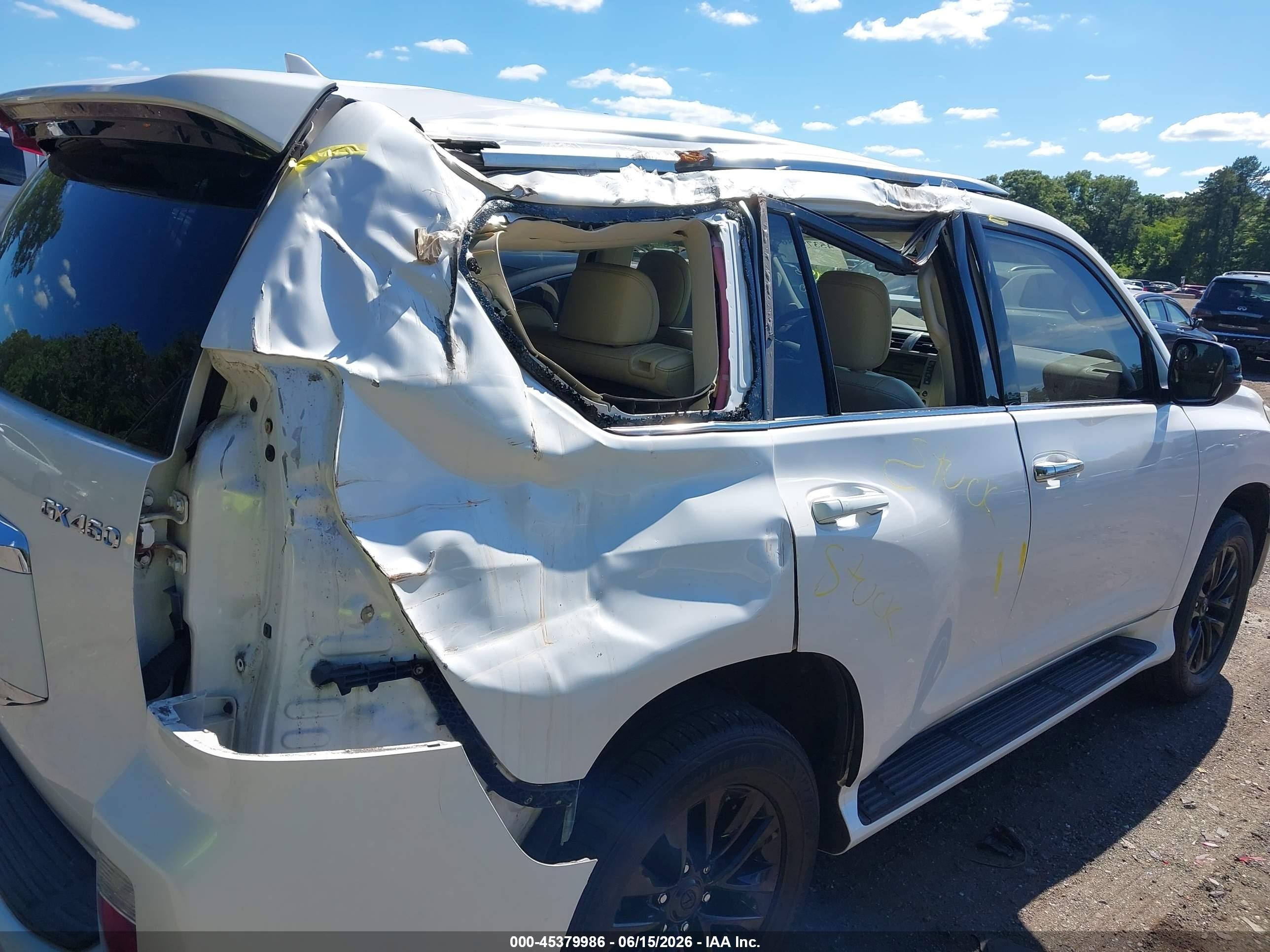 2010 Lexus Gx 460   White vin: JTJBM7FX1A5011875