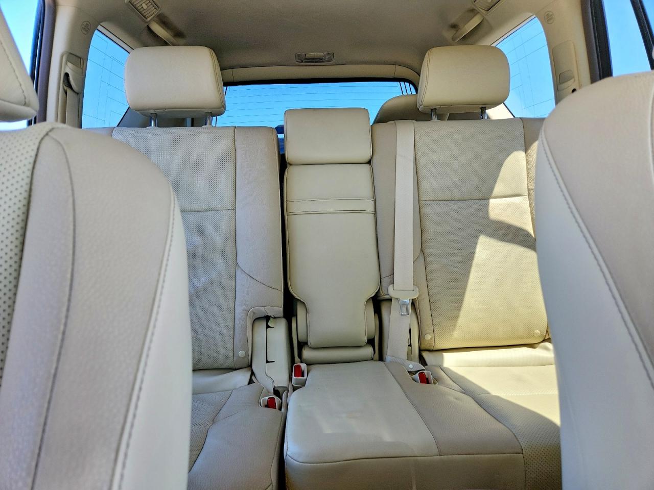 2015 Lexus Gx 460 White vin: JTJBM7FX1F5102717