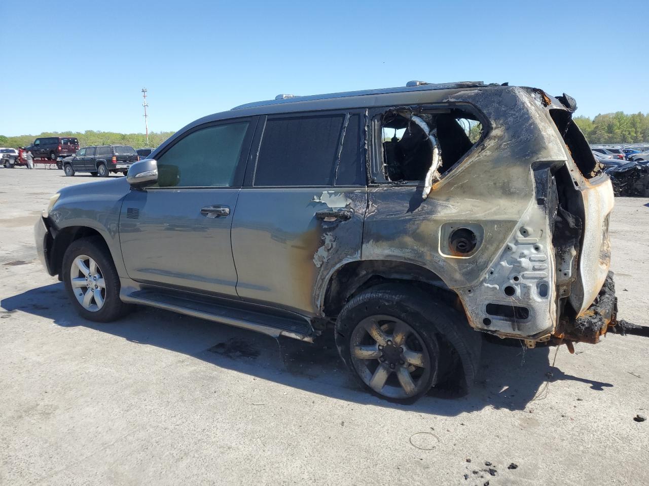 2010 Lexus Gx 460 Silver vin: JTJBM7FX2A5009939