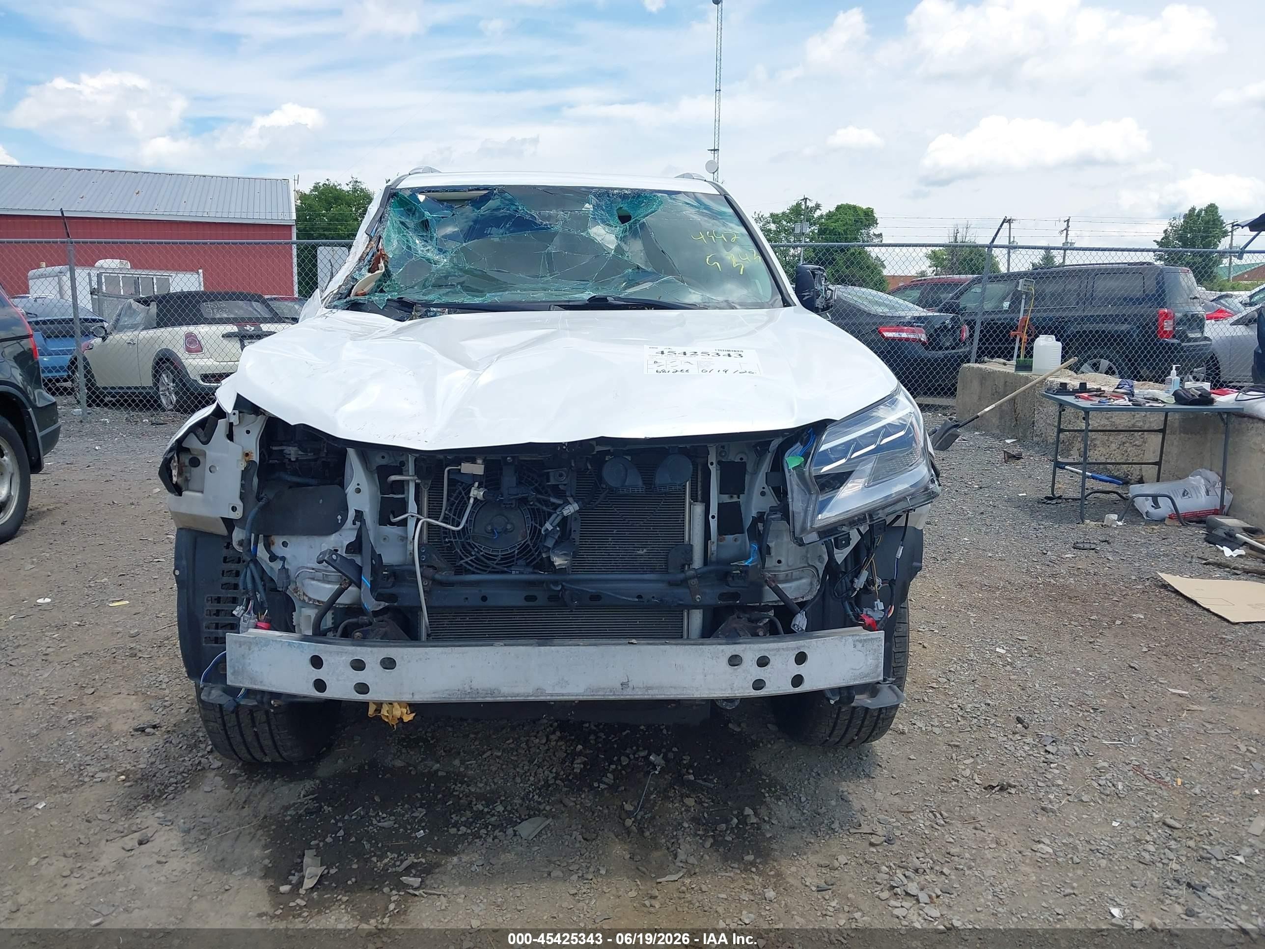 2012 Lexus Gx 460   White vin: JTJBM7FX2C5048873
