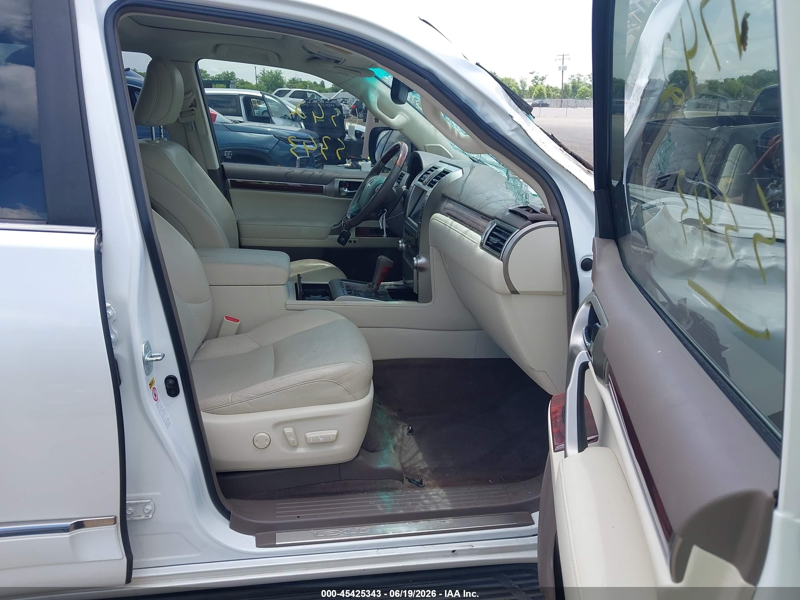 2012 Lexus Gx 460   White vin: JTJBM7FX2C5048873