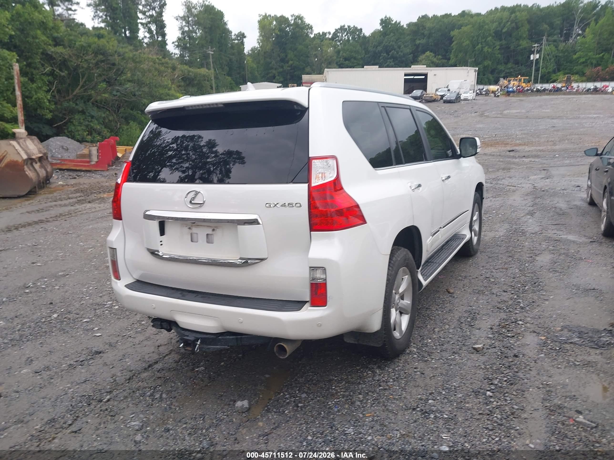 2013 Lexus Gx 460   White vin: JTJBM7FX2D5052598