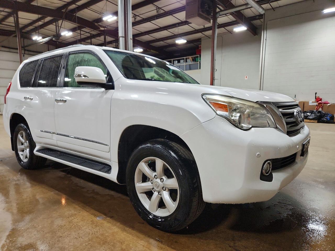 2013 Lexus Gx 460 White vin: JTJBM7FX2D5061818