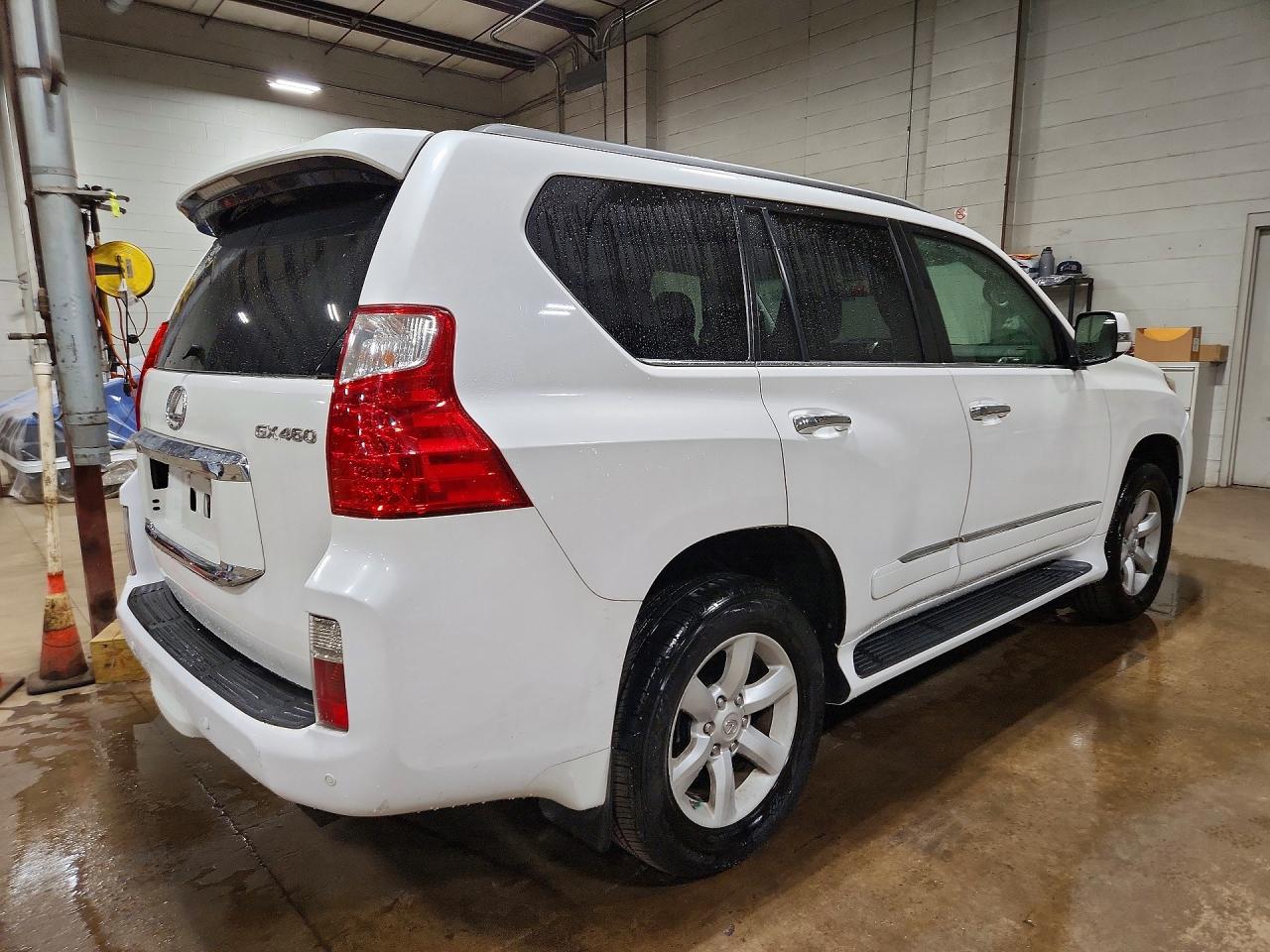 2013 Lexus Gx 460 White vin: JTJBM7FX2D5061818