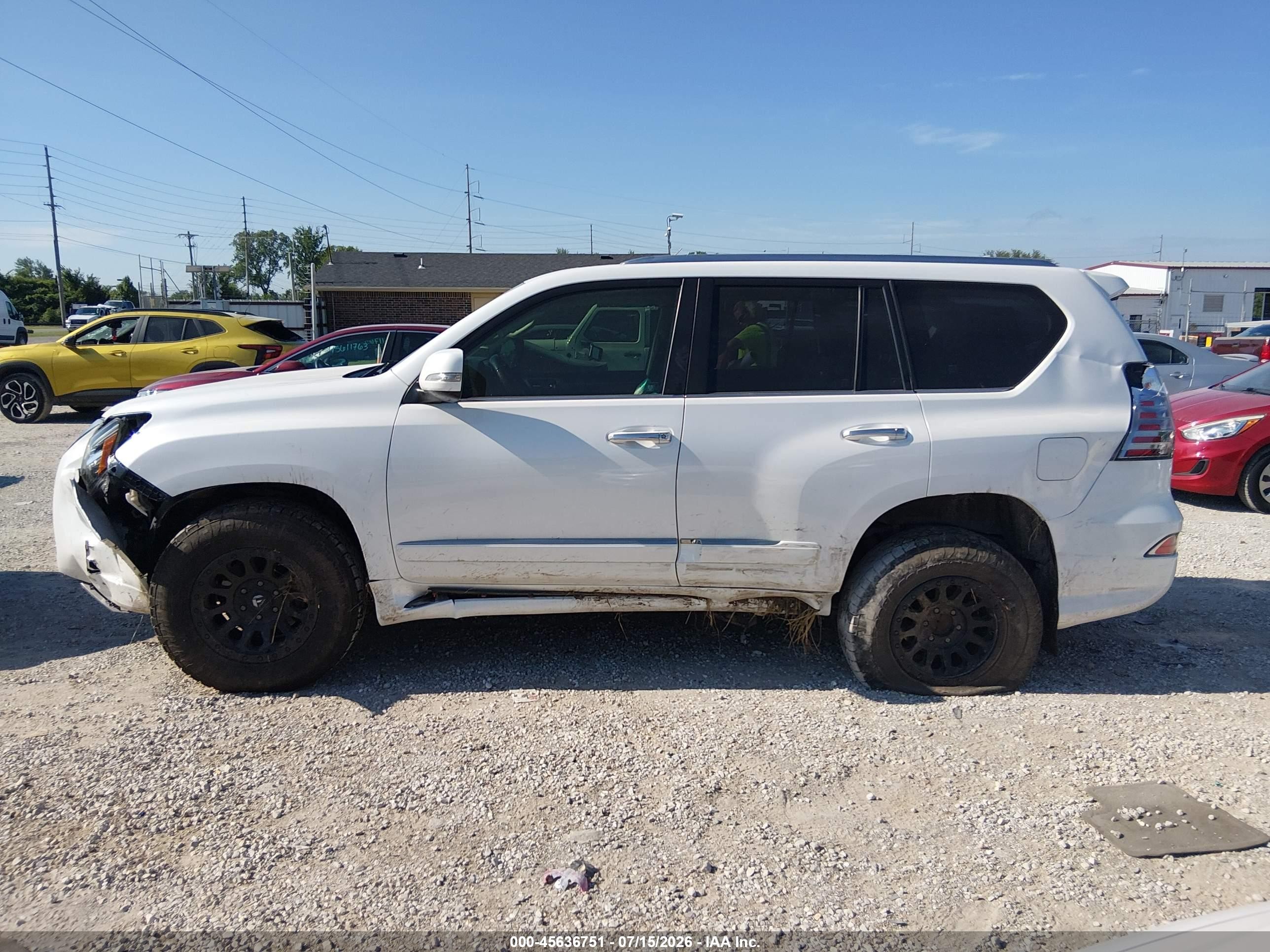 2014 Lexus Gx 460   White vin: JTJBM7FX2E5075672