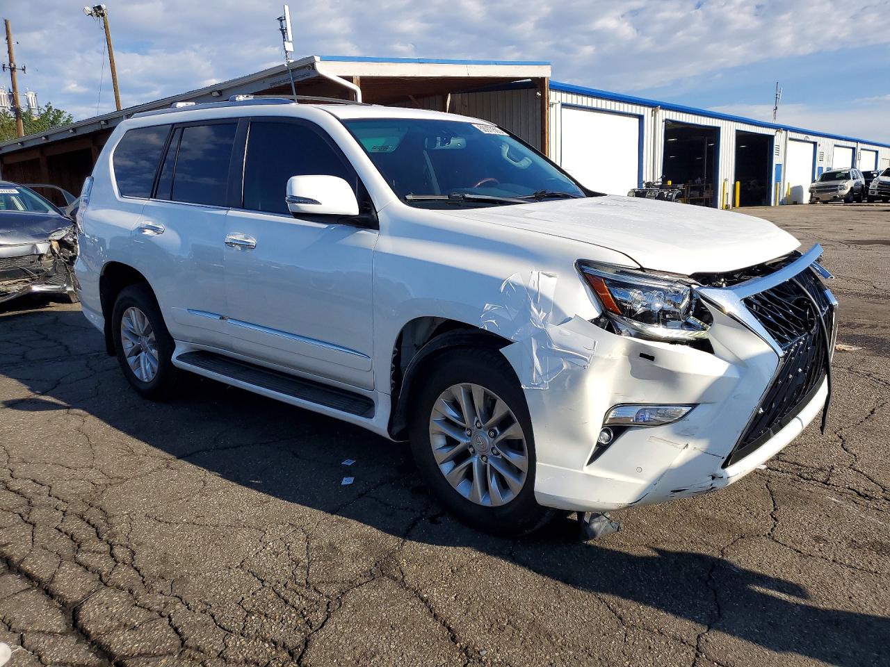 2015 Lexus Gx 460 White vin: JTJBM7FX2F5099391
