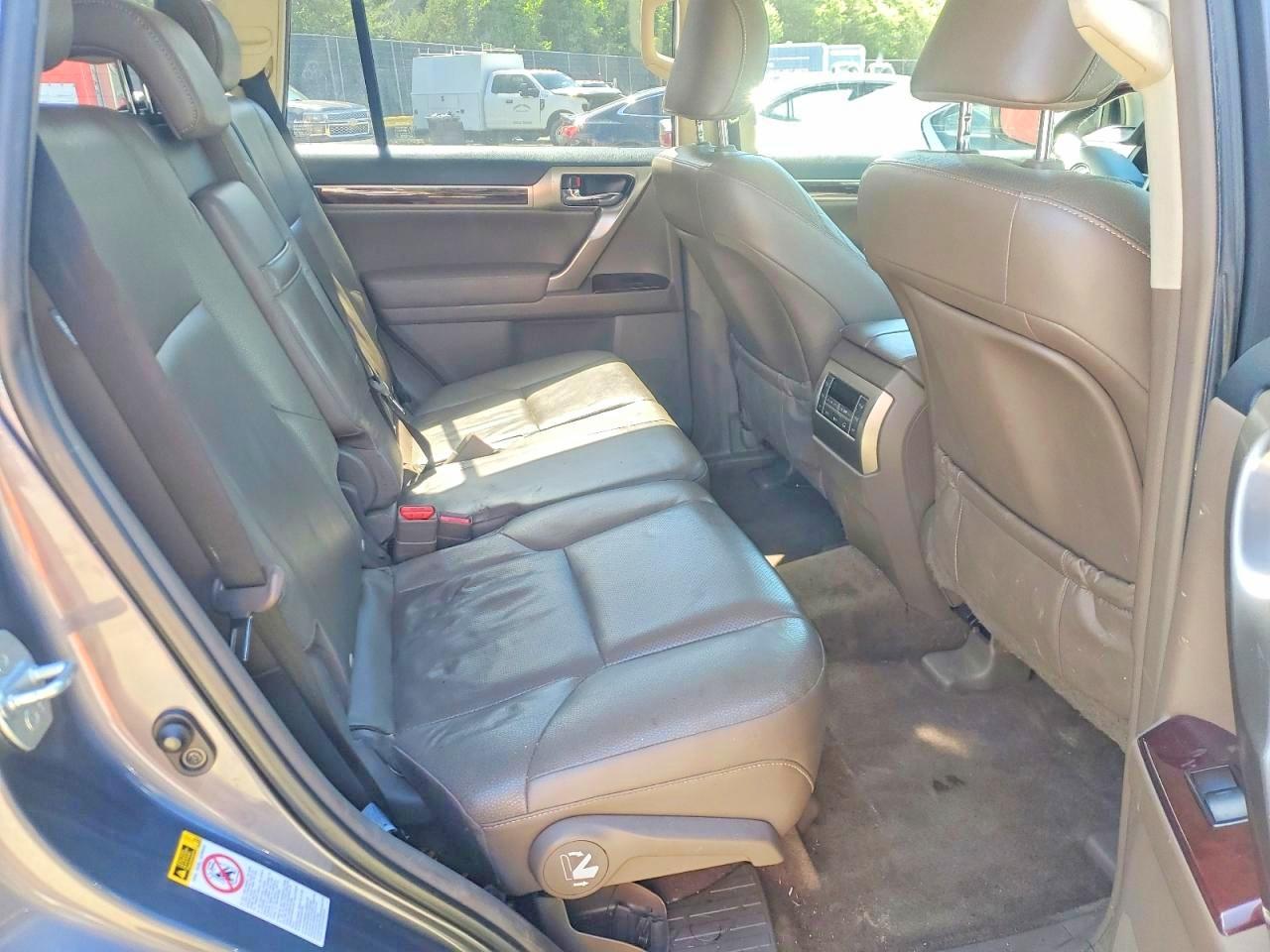 2015 Lexus Gx 460 Silver vin: JTJBM7FX2F5103827