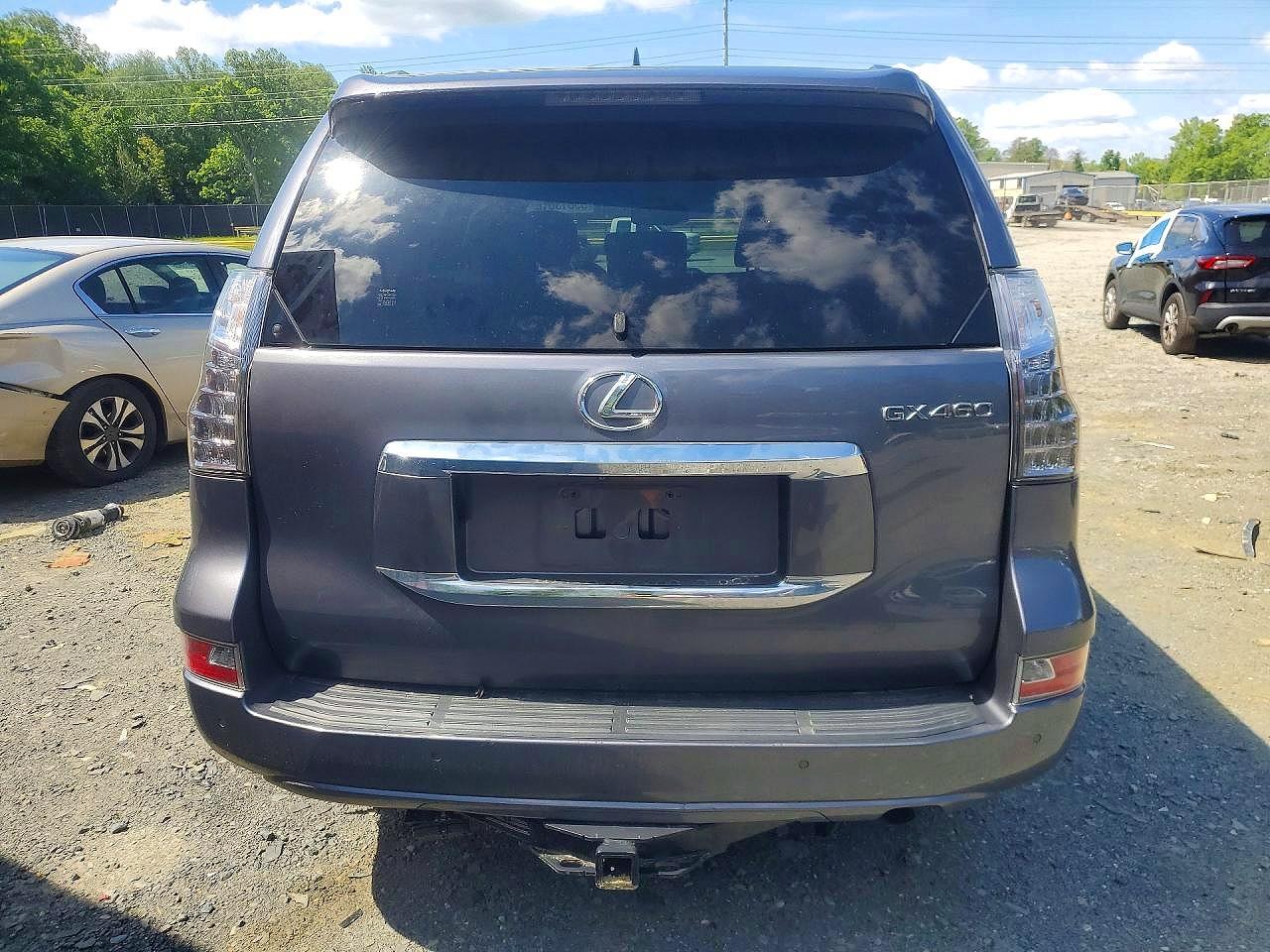 2015 Lexus Gx 460 Silver vin: JTJBM7FX2F5103827
