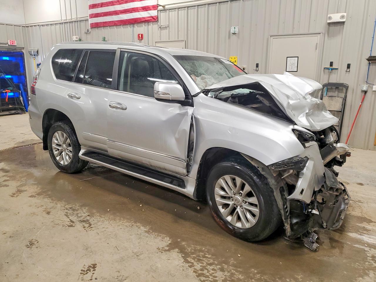 2016 Lexus Gx 460 Silver vin: JTJBM7FX2G5127658
