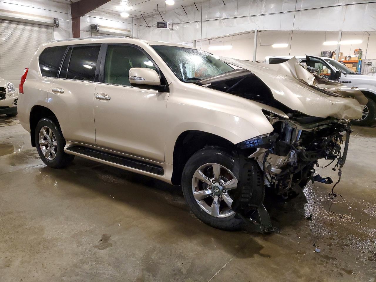2010 Lexus Gx 460 Gold vin: JTJBM7FX3A5016799