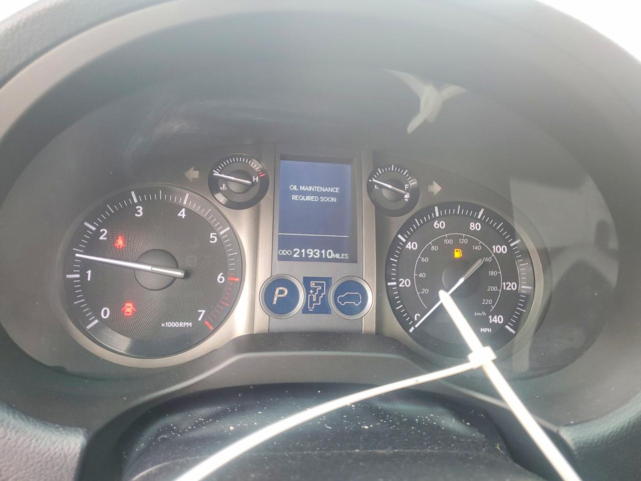 2011 Lexus Gx 460 White vin: JTJBM7FX3B5018506