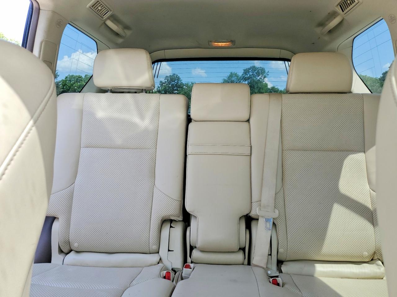 2013 Lexus Gx 460 Base White vin: JTJBM7FX3D5052173