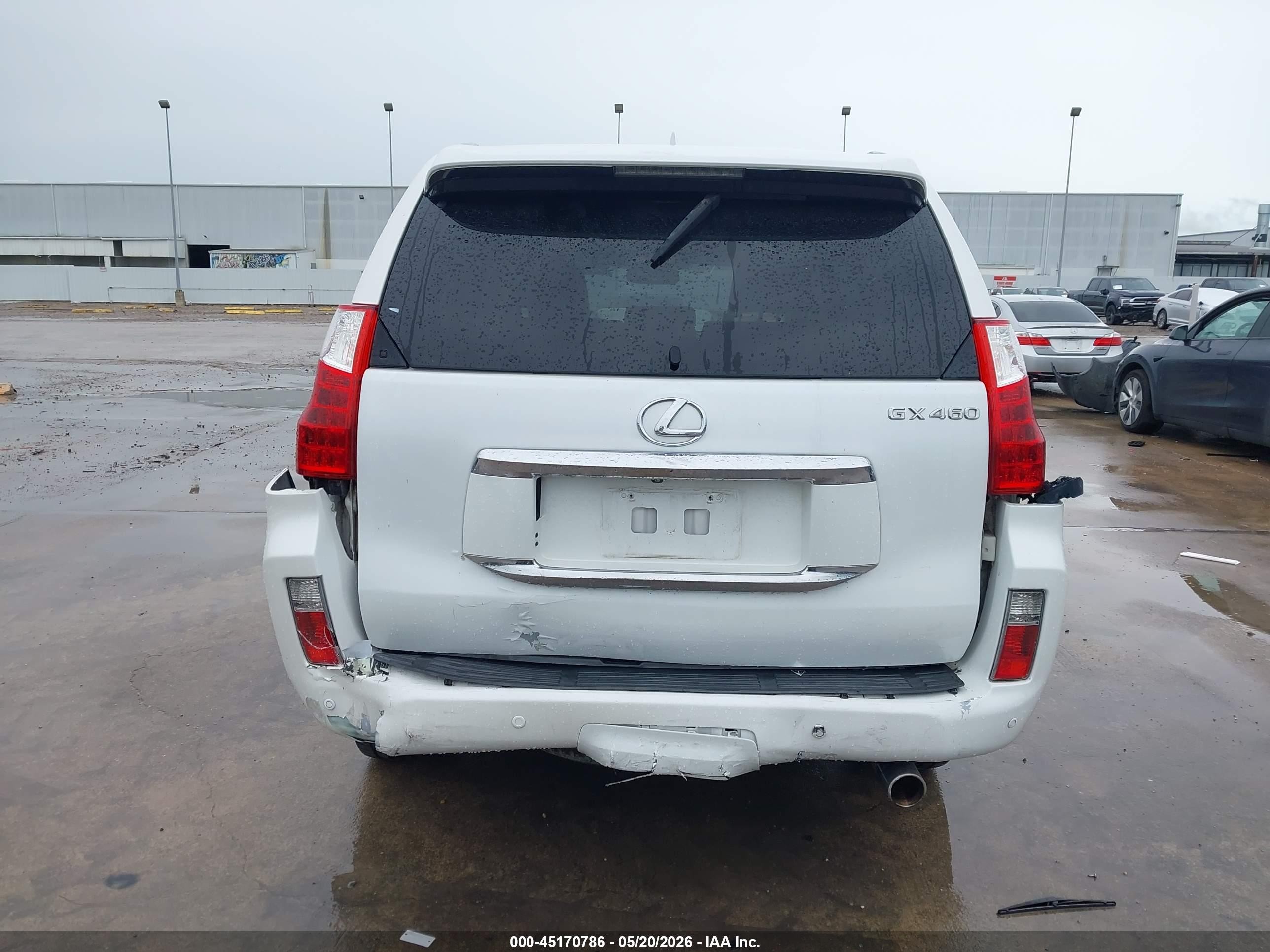 2013 Lexus Gx 460   White vin: JTJBM7FX3D5052268