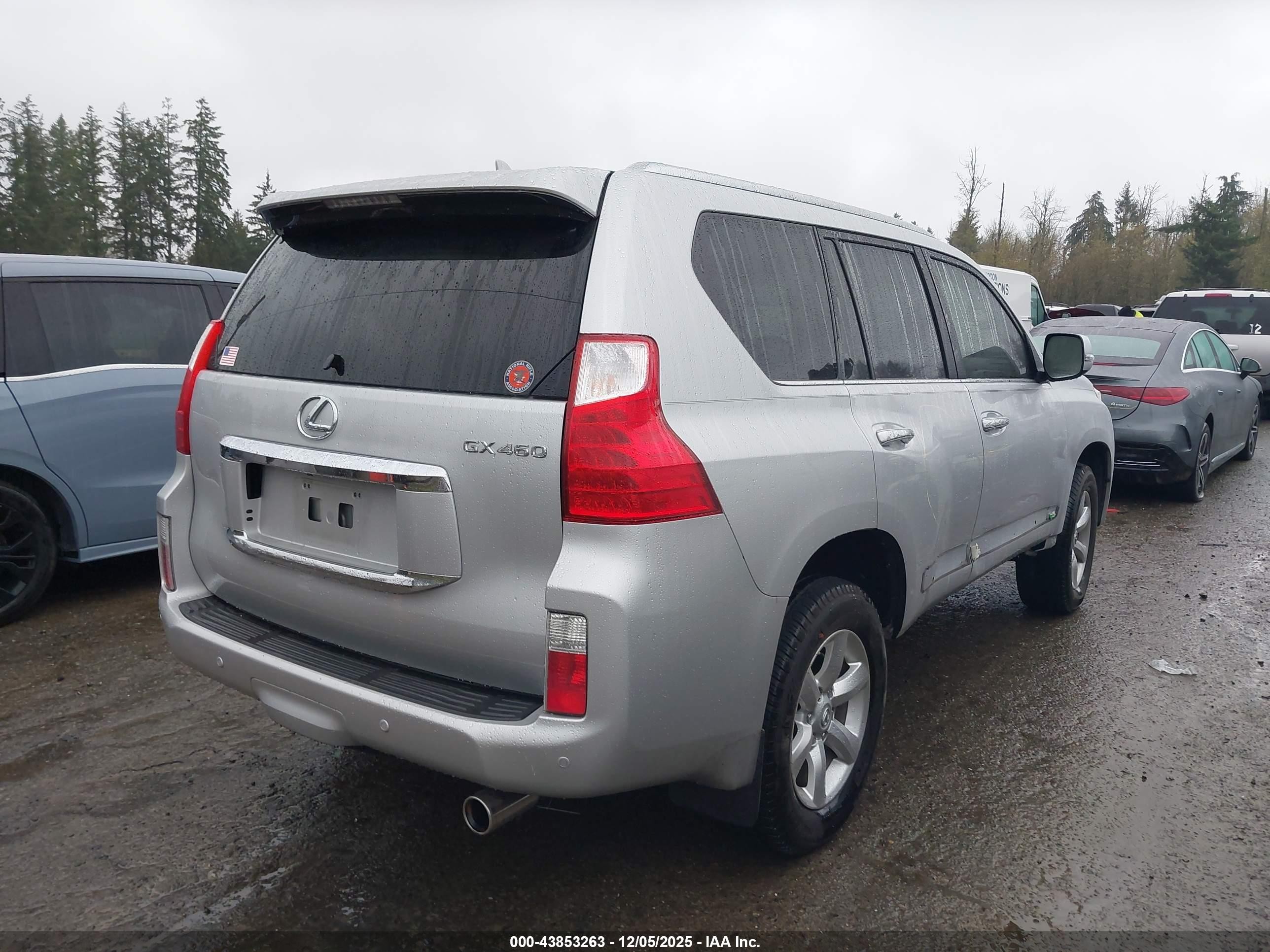 2013 Lexus Gx 460   Серебряный vin: JTJBM7FX3D5059303