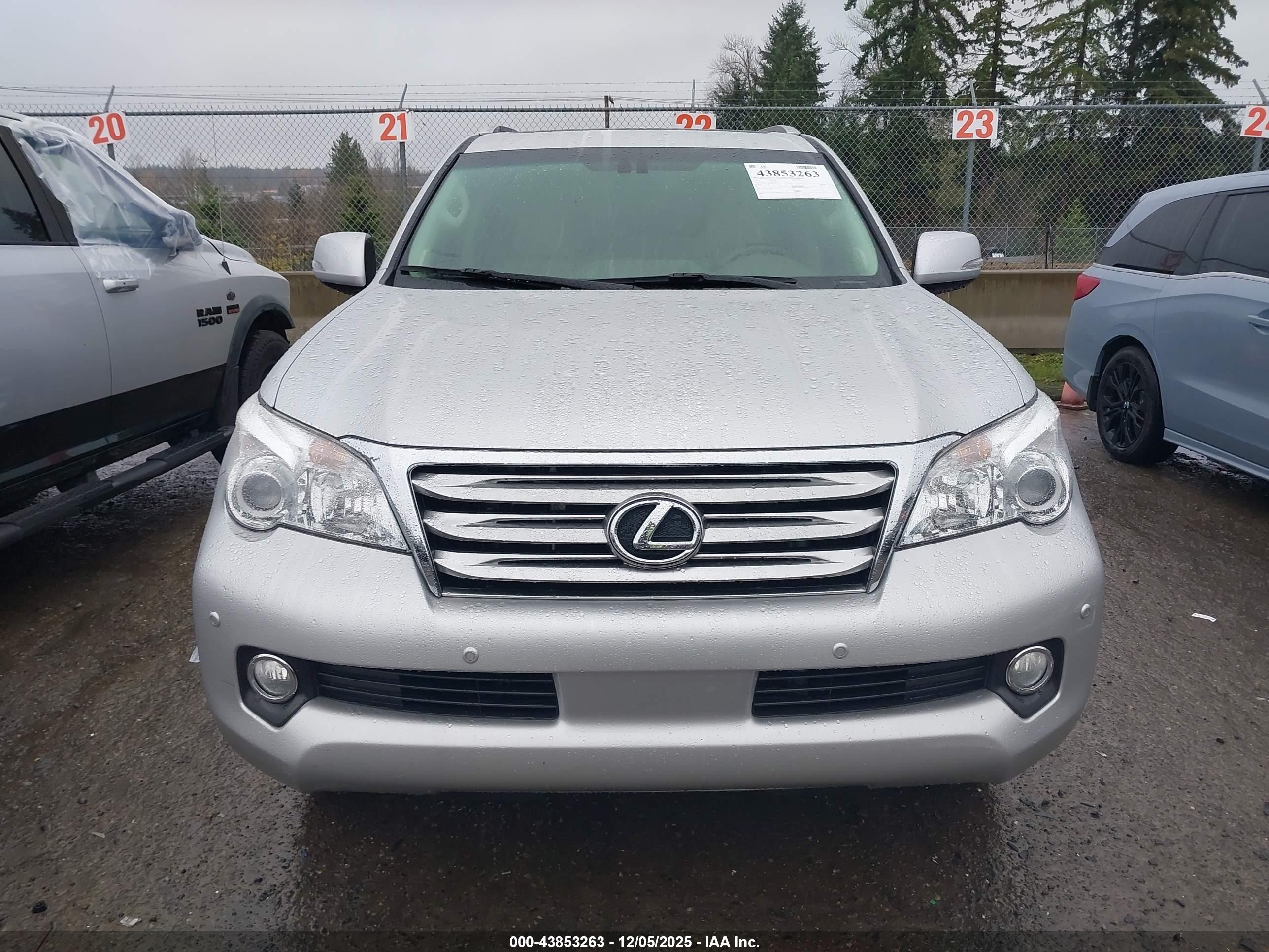 2013 Lexus Gx 460   Серебряный vin: JTJBM7FX3D5059303