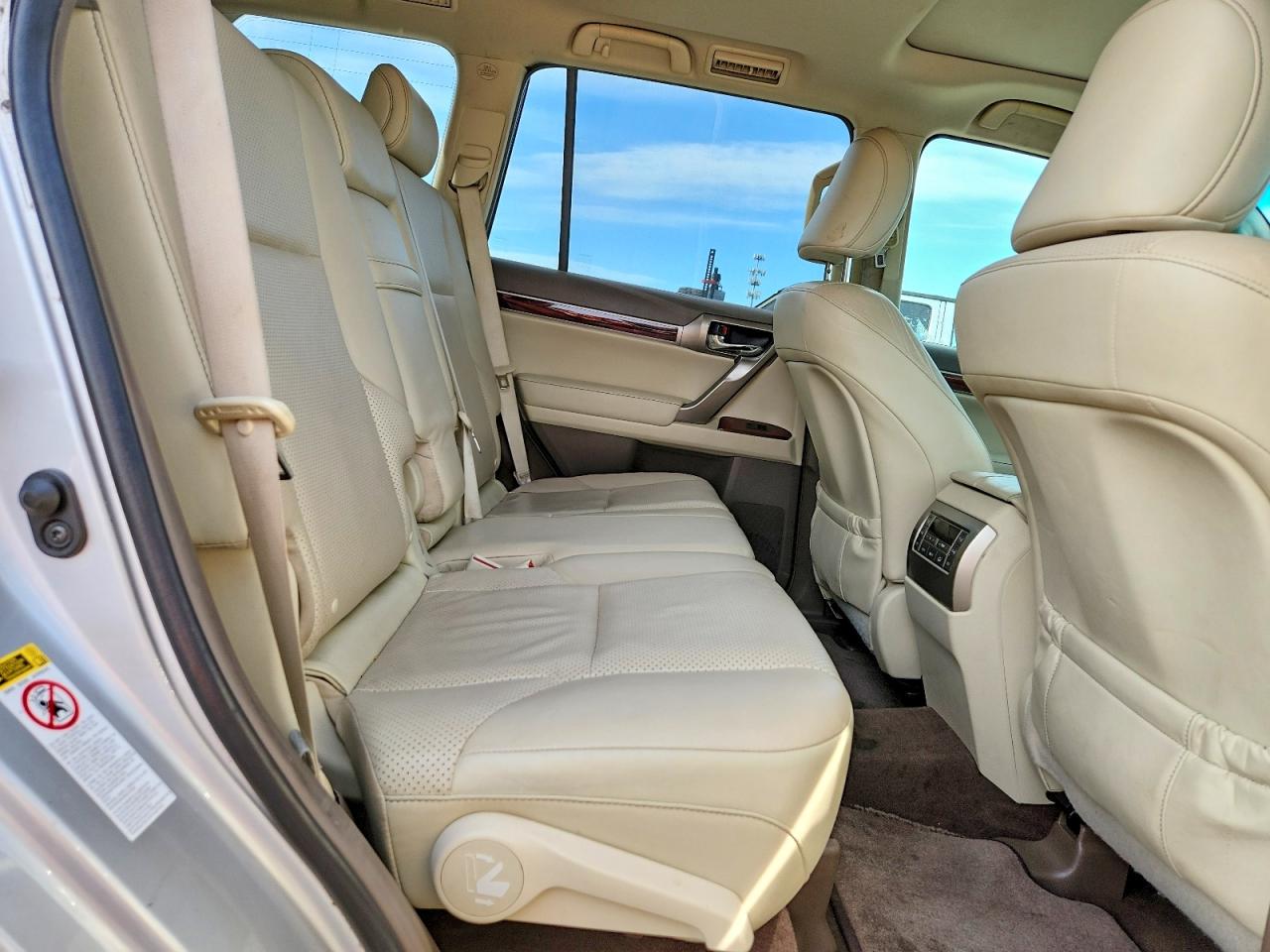 2013 Lexus Gx 460 Silver vin: JTJBM7FX3D5060435