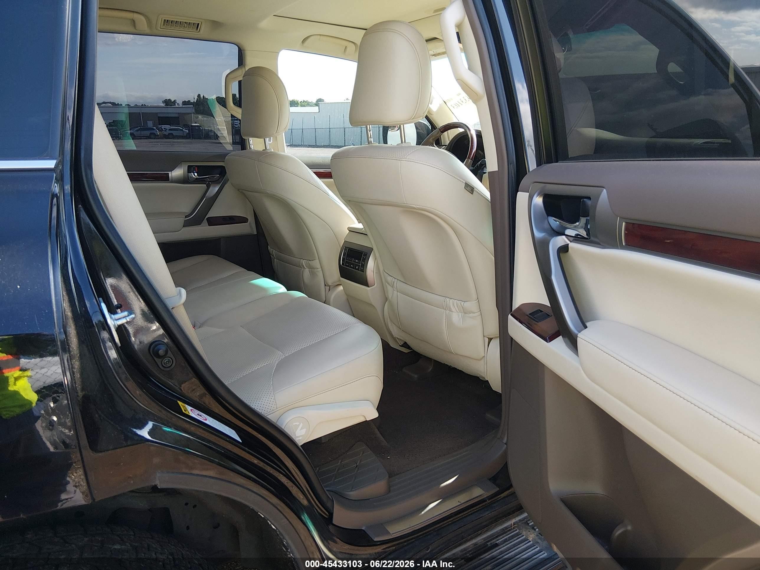 2013 Lexus Gx 460   Black vin: JTJBM7FX3D5062783