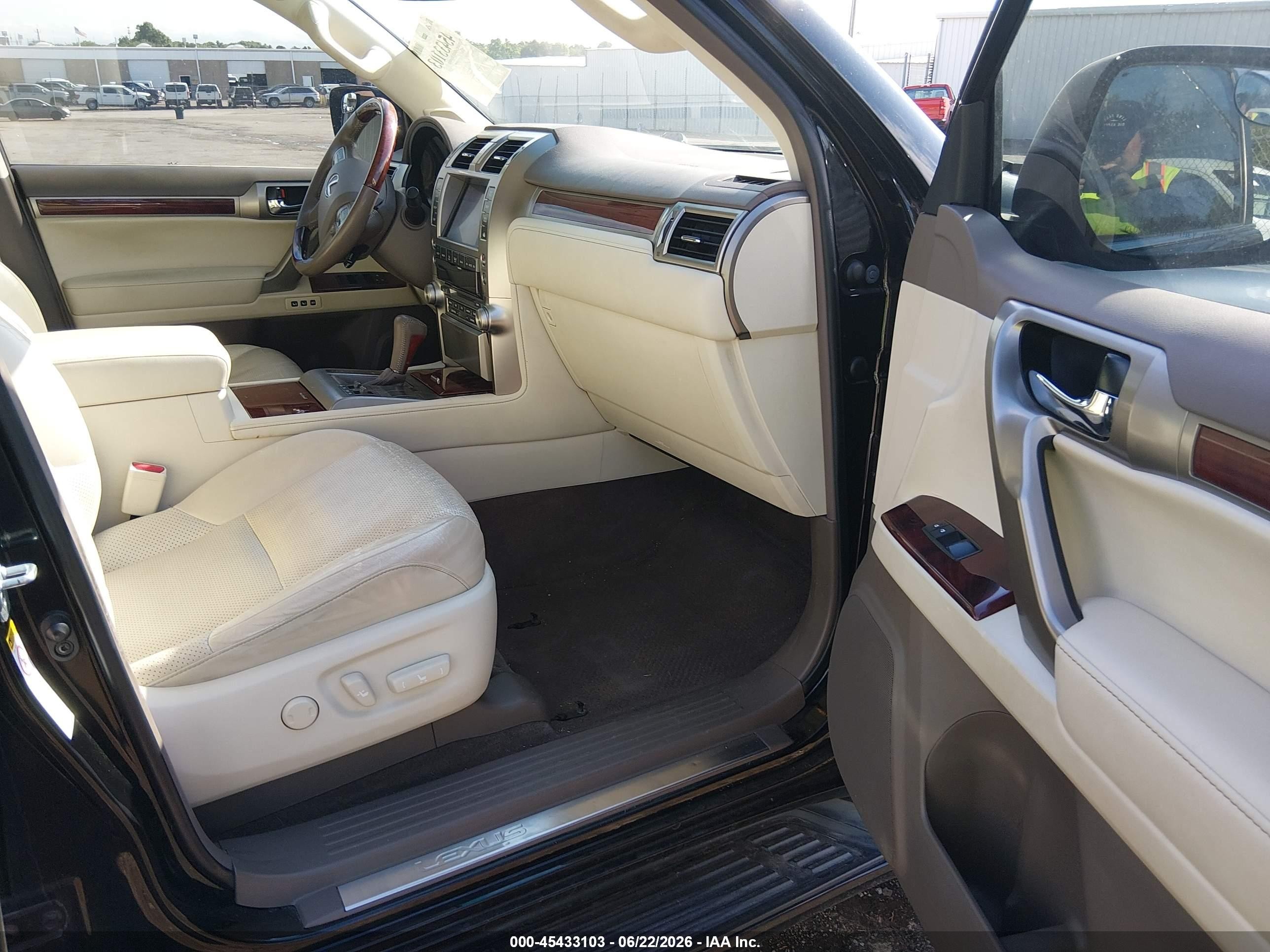 2013 Lexus Gx 460   Black vin: JTJBM7FX3D5062783