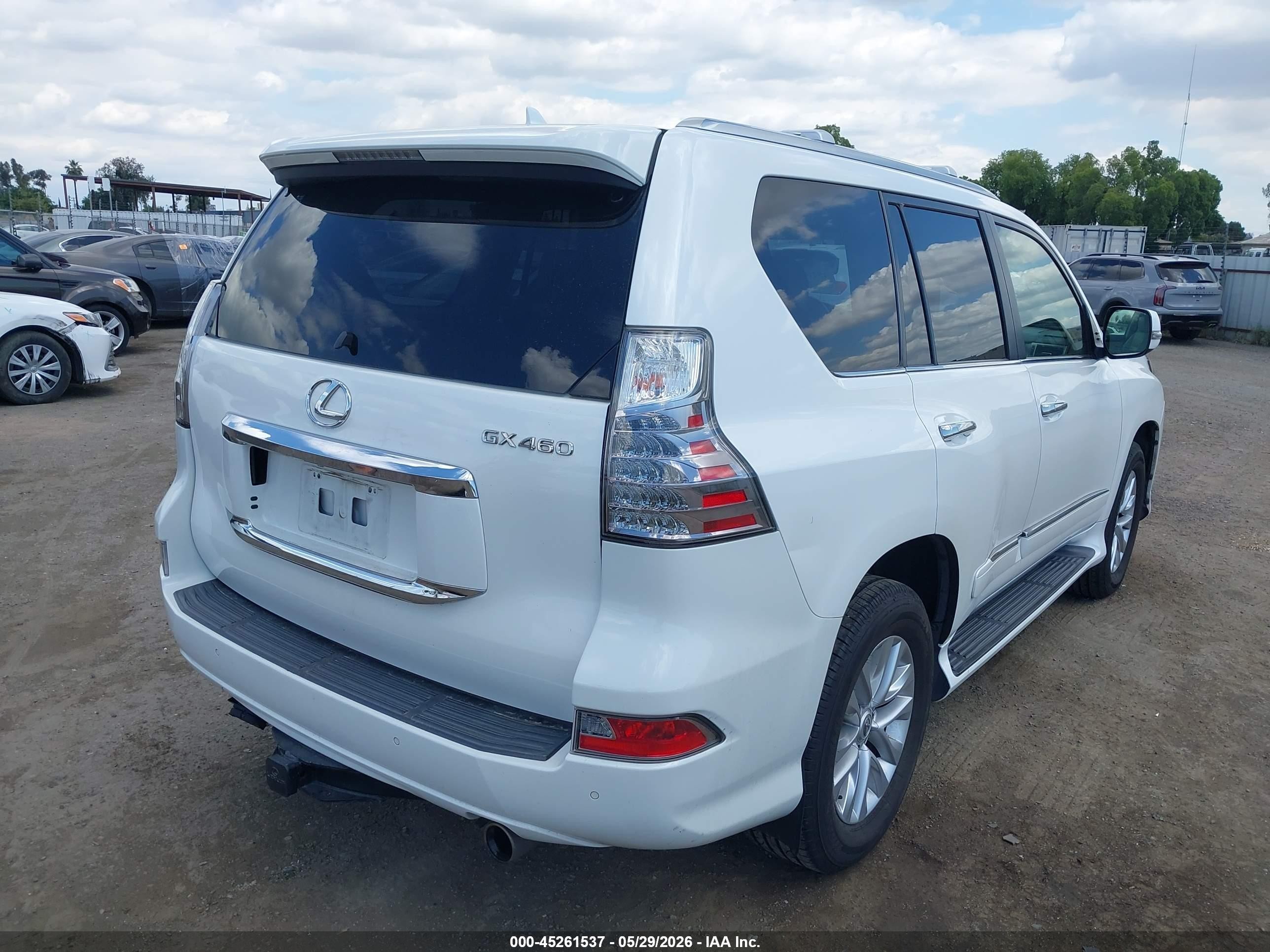 2014 Lexus Gx 460 Белый vin: JTJBM7FX3E5078435