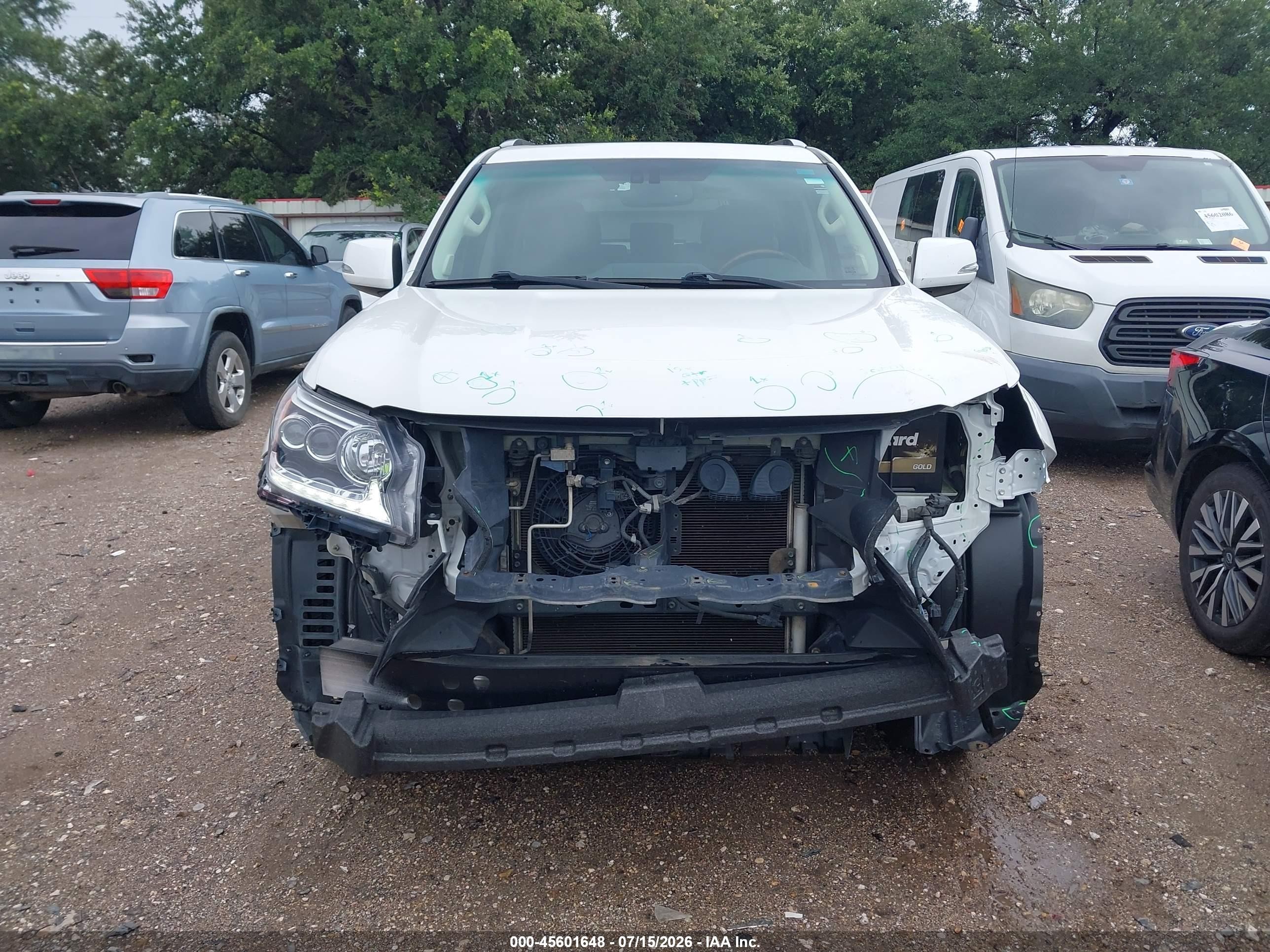 2015 Lexus Gx 460   Белый vin: JTJBM7FX3F5103688